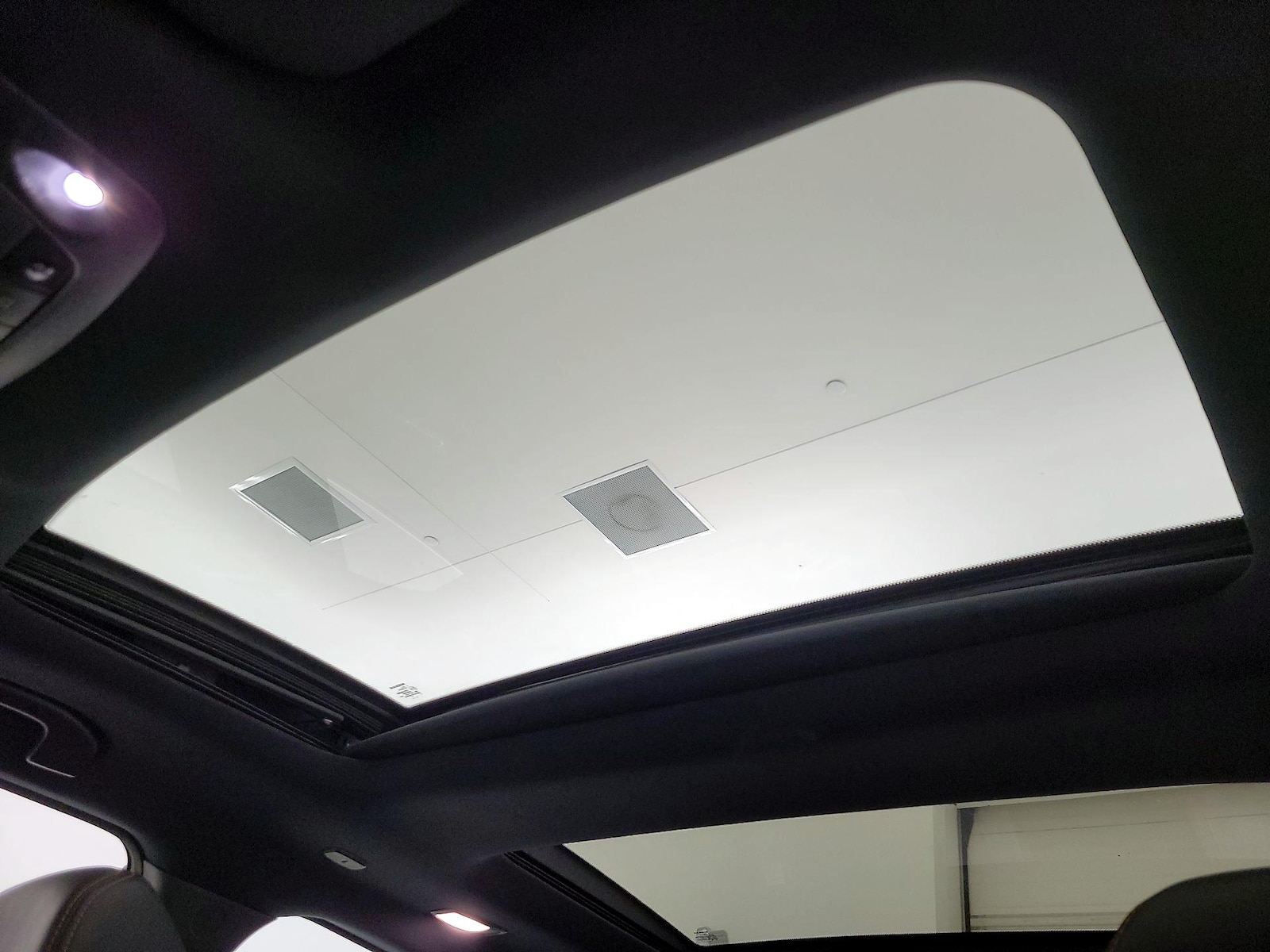 Skylight(s) & Overhead Airbags