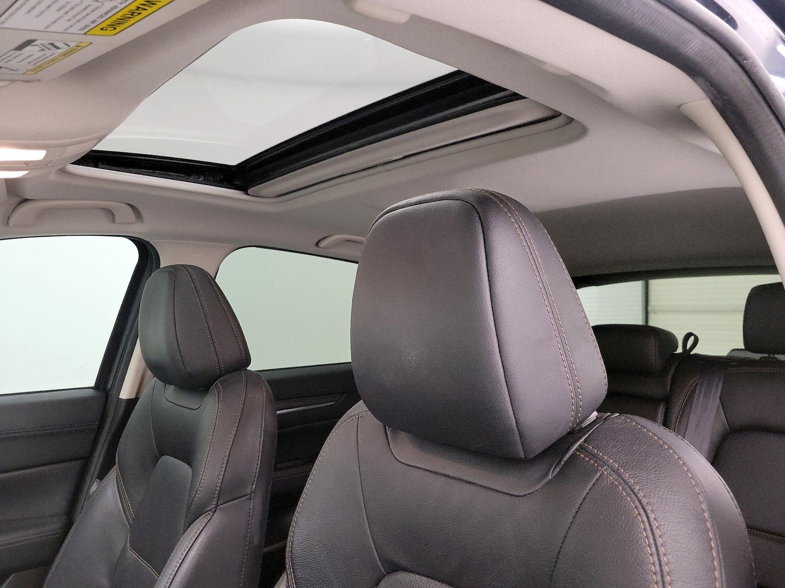 Sunroof(s) & Overhead Airbags