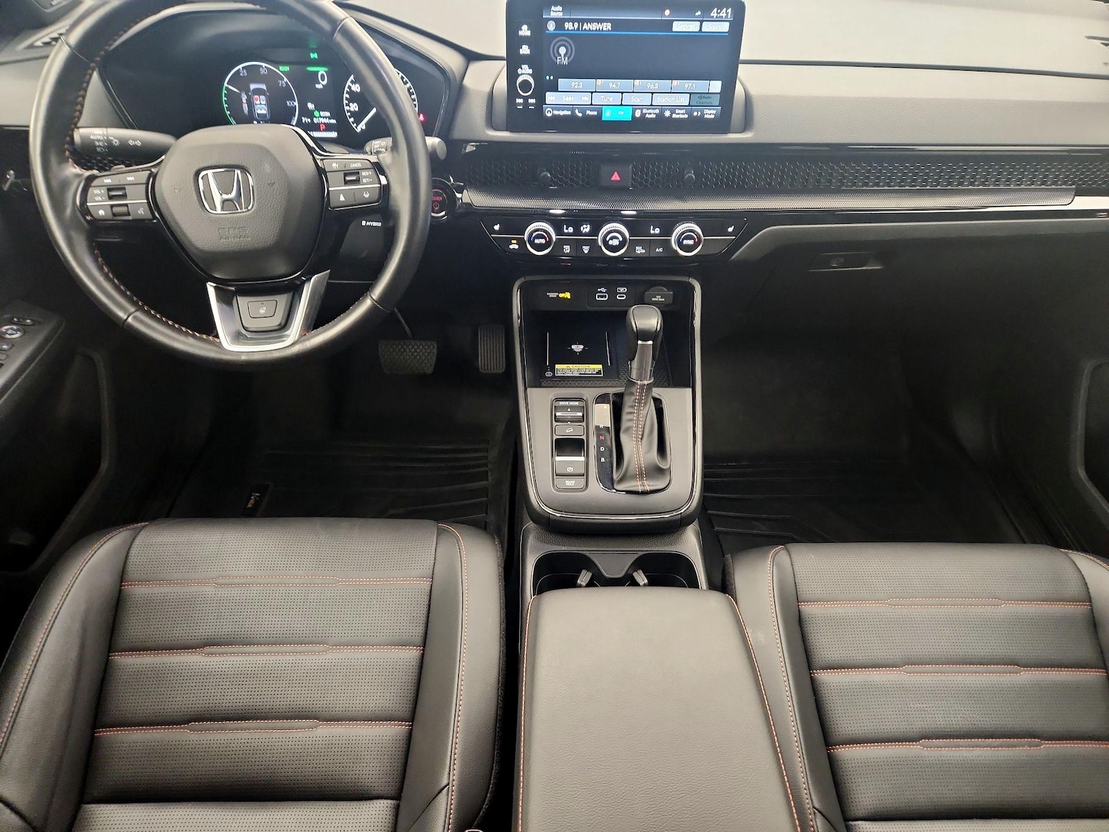 Apple CarPlay® & Android Auto™