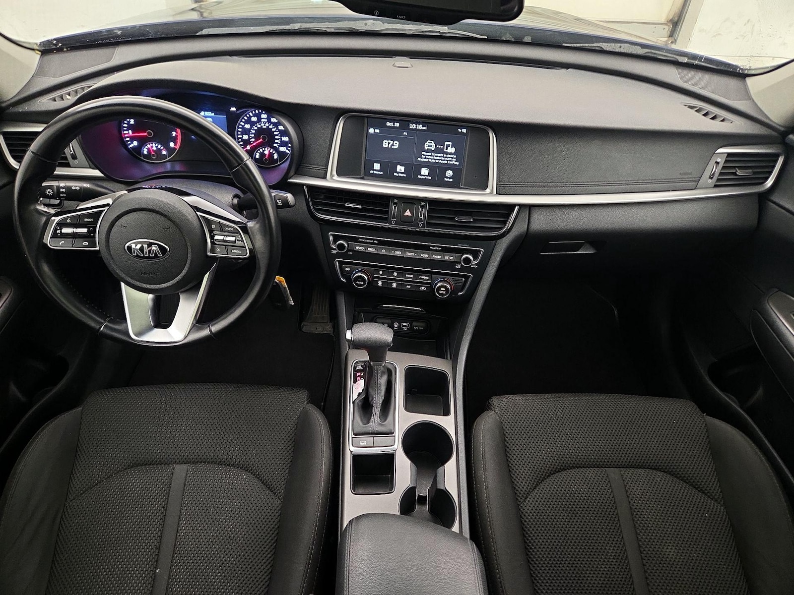 Apple CarPlay® & Android Auto™