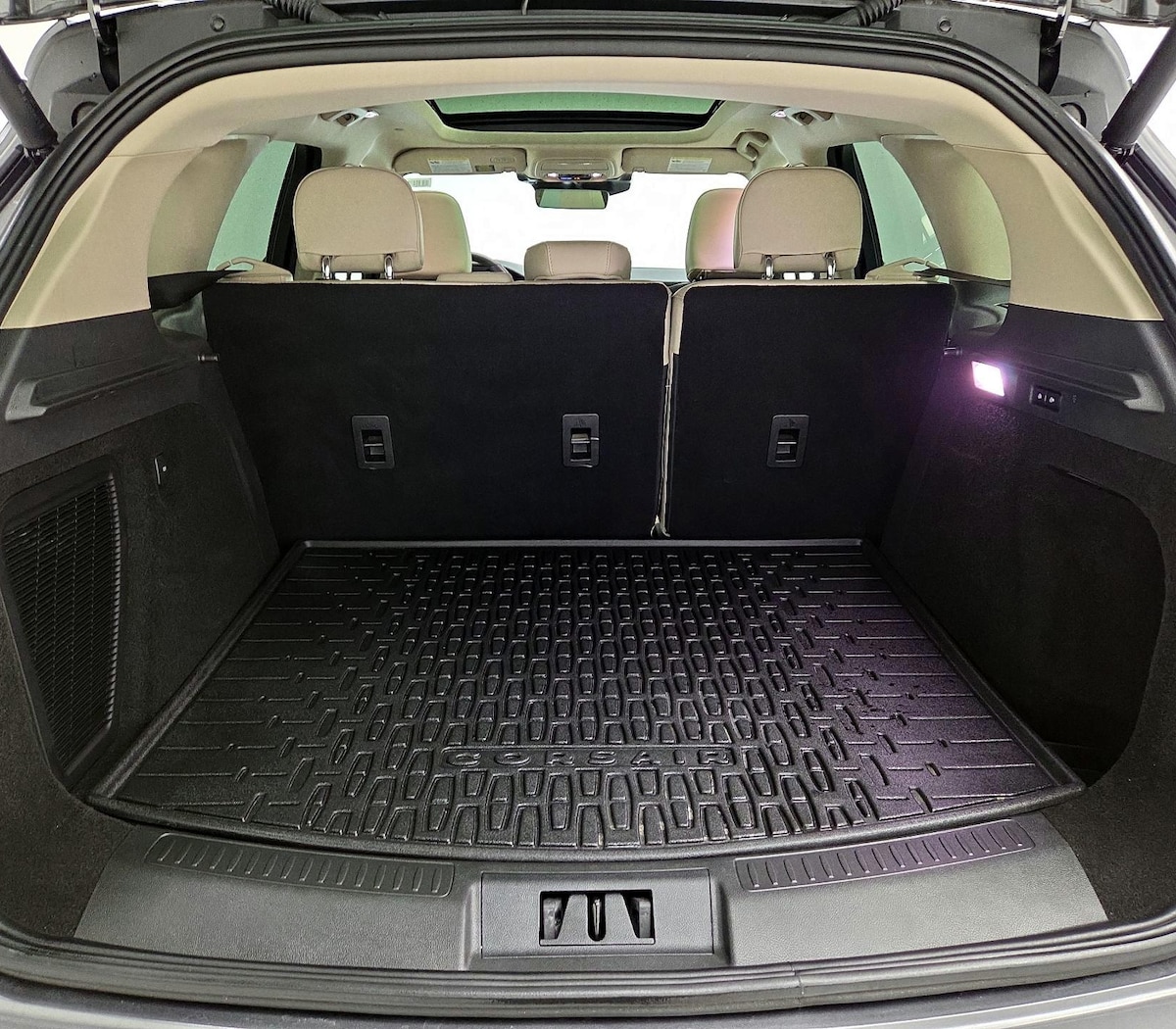 Trunk/Cargo (Seats Up)