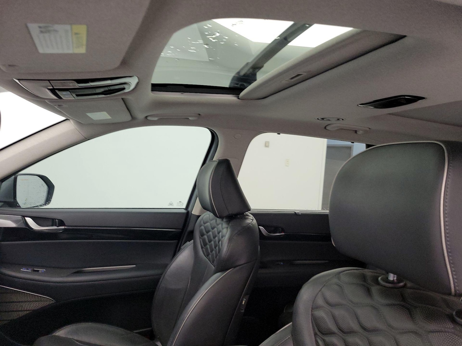 Sunroof(s) & Skylight(s)