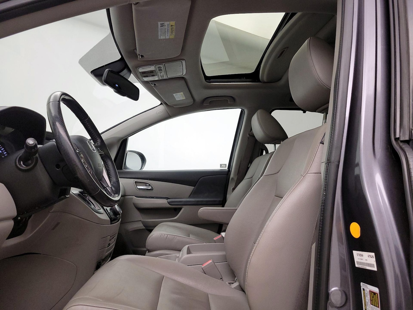 Sunroof(s) & Overhead Airbags