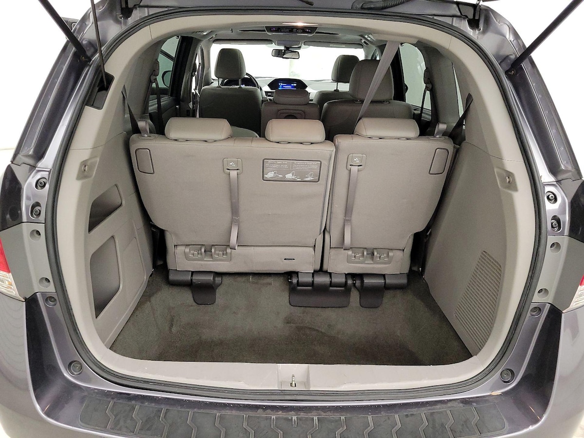 Trunk/Cargo (Seats Up)