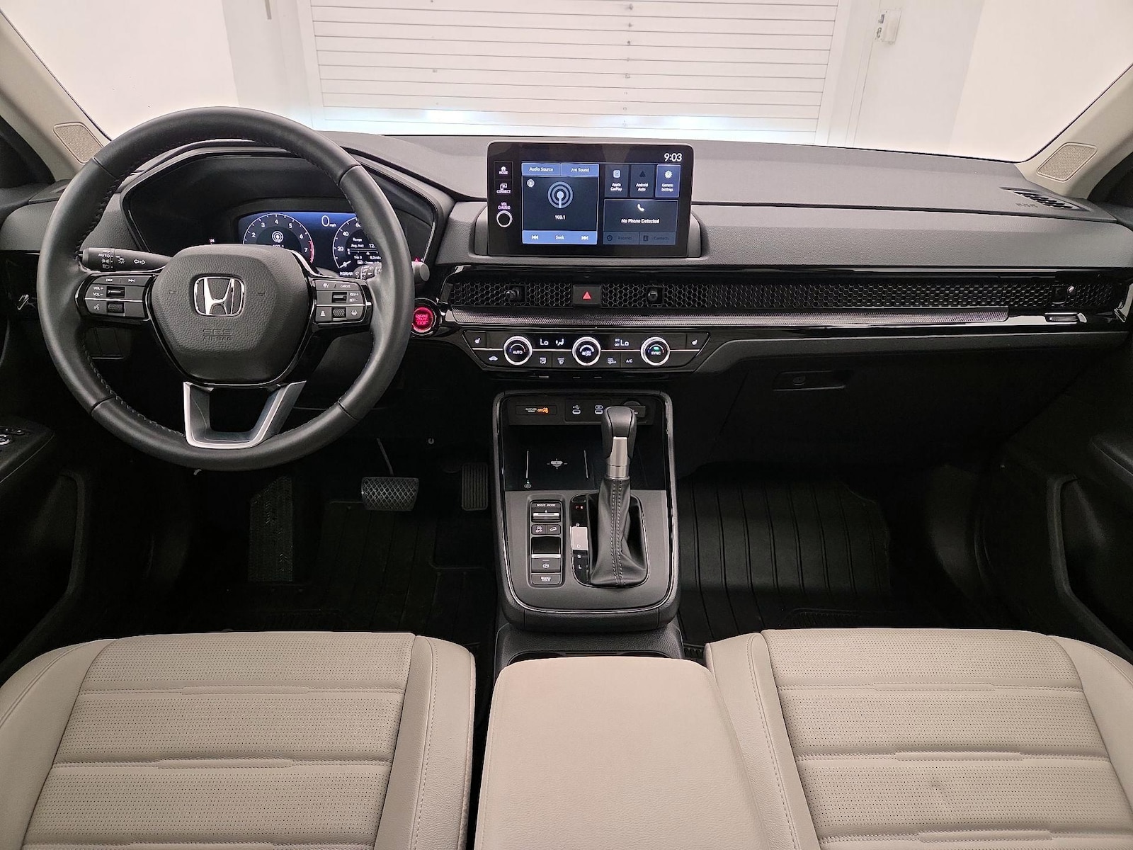Apple CarPlay® & Android Auto™