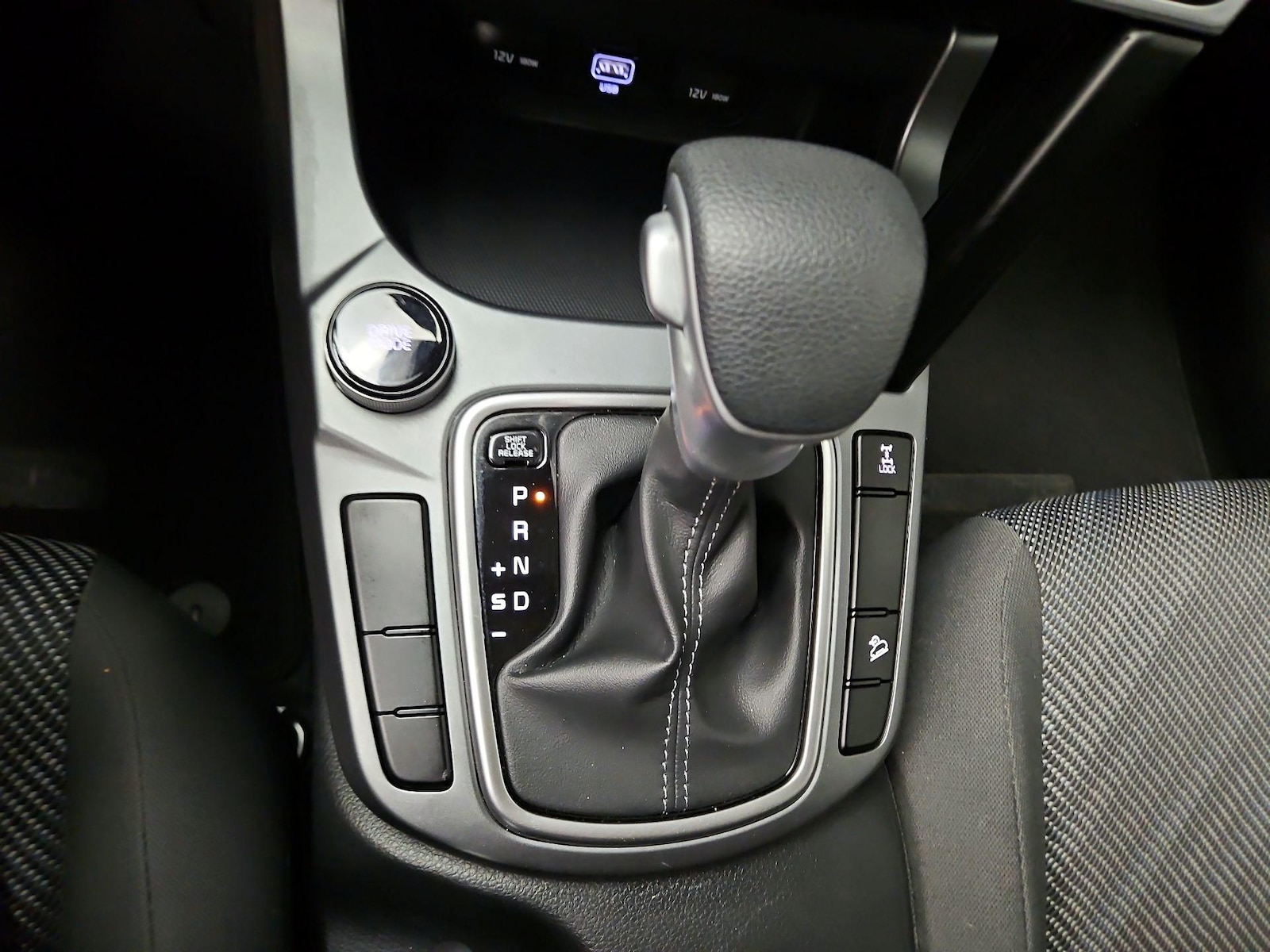 2023 Kia Seltos LX - Photo 18