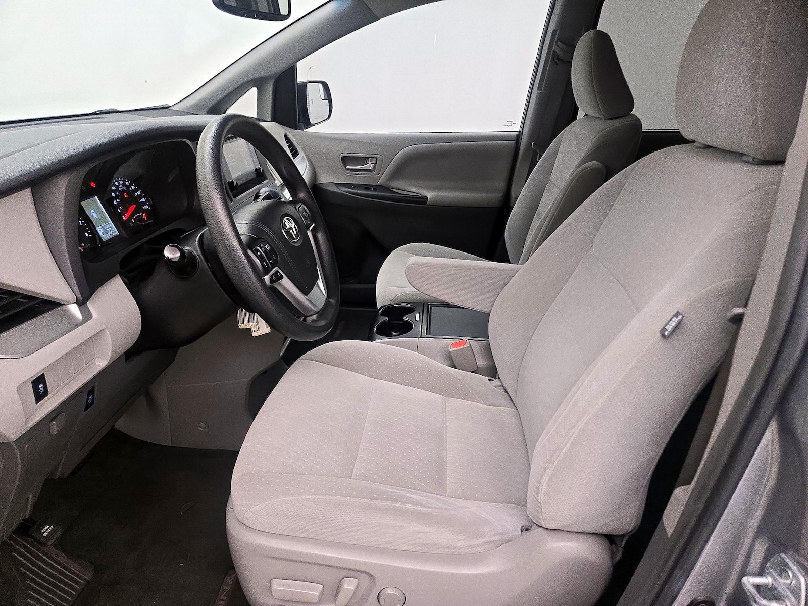Power Seat(s) & Side Airbags