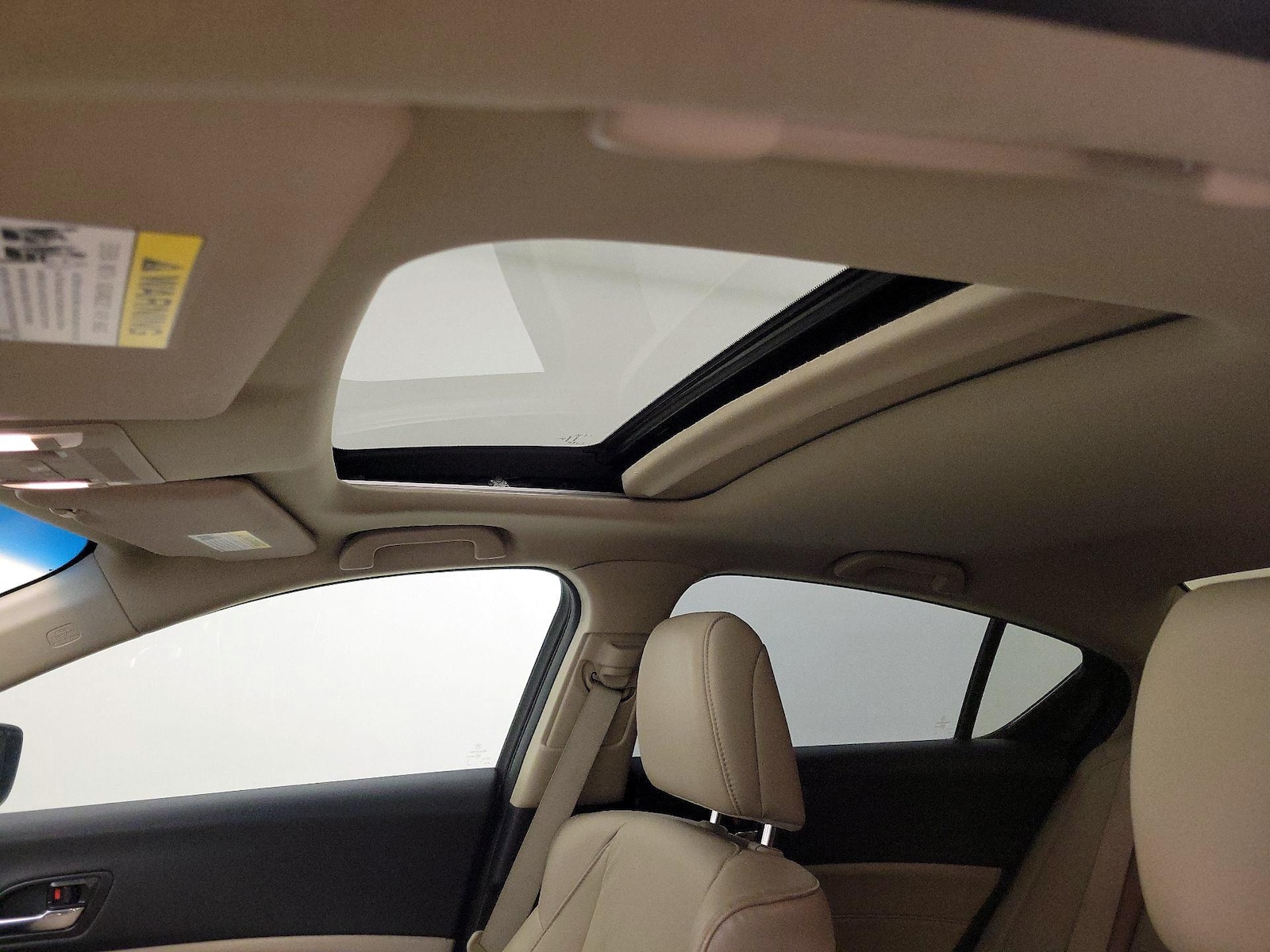 Sunroof(s) & Overhead Airbags