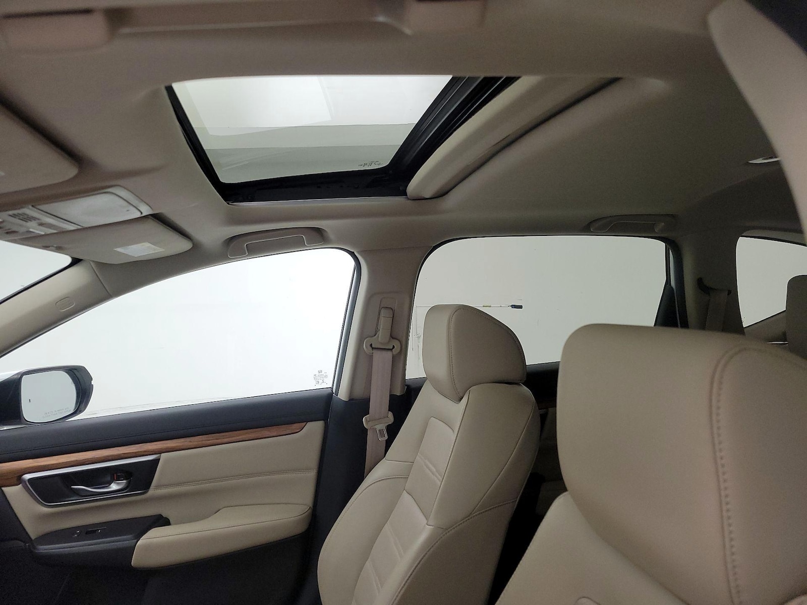 Sunroof(s) & Overhead Airbags