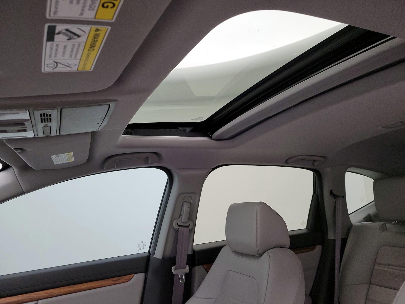 Sunroof(s) & Overhead Airbags