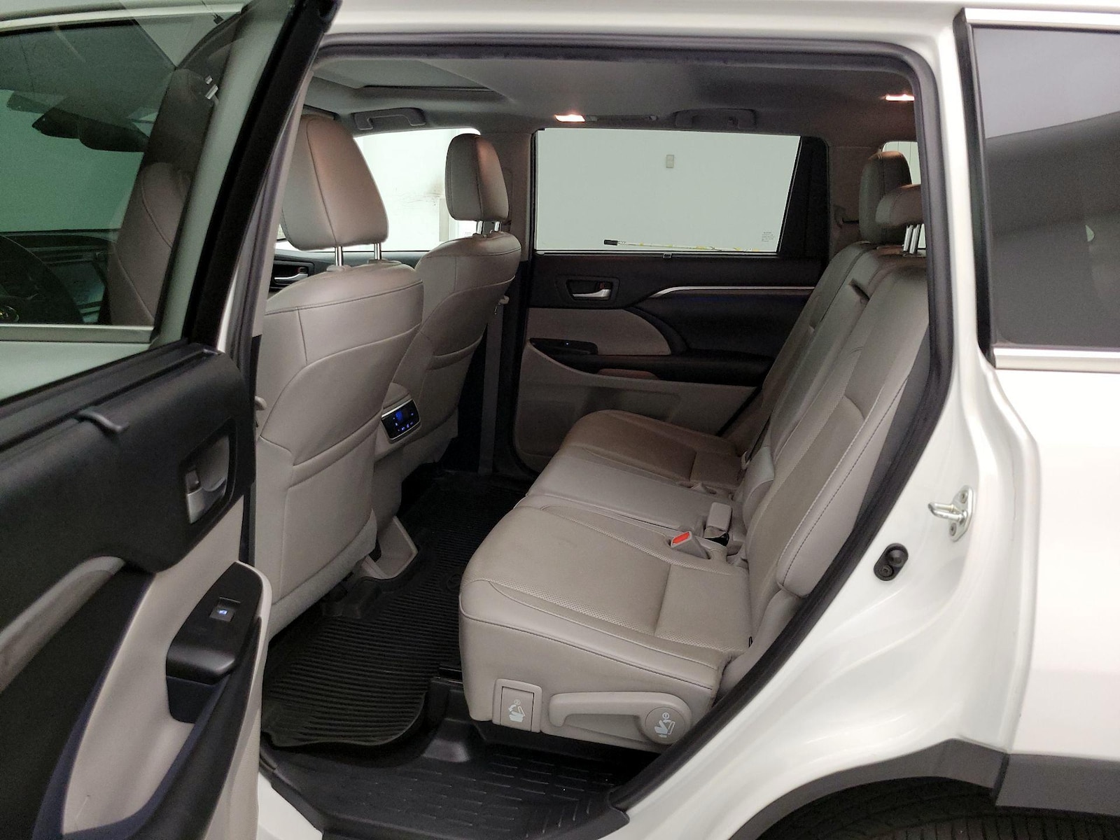 Rear Air Conditioning