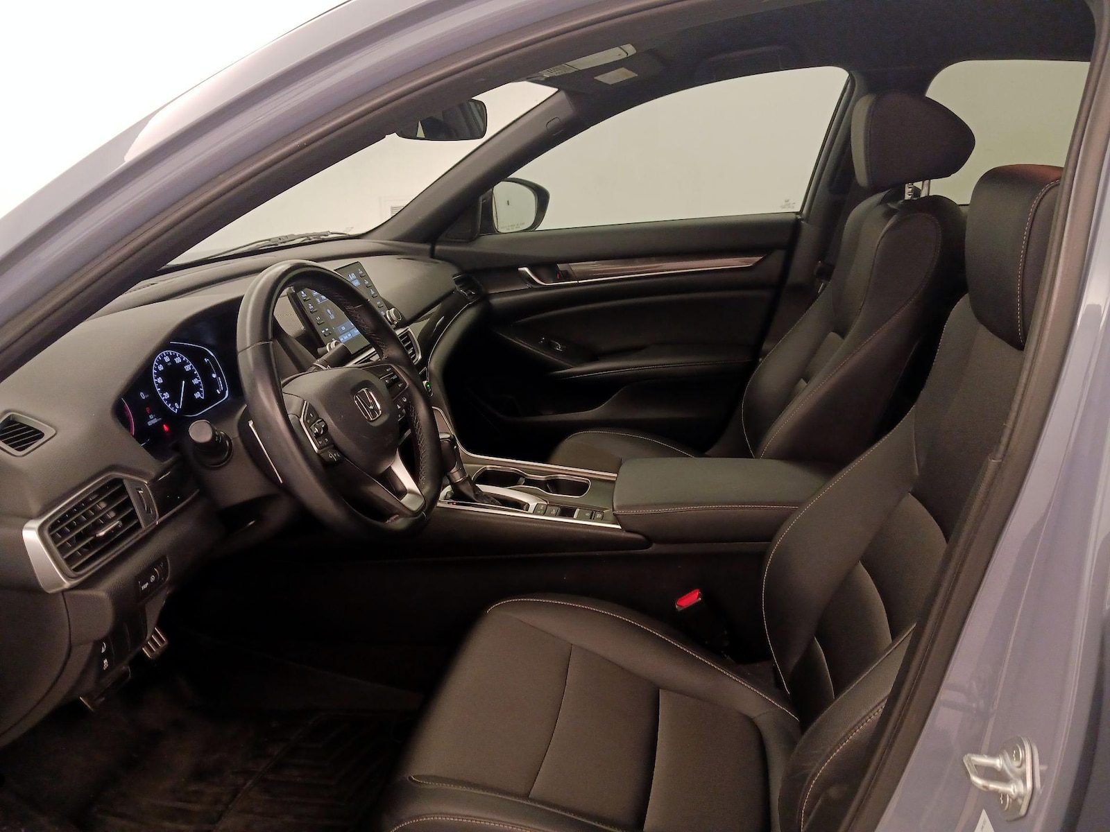 Power Seat(s) & Side Airbags