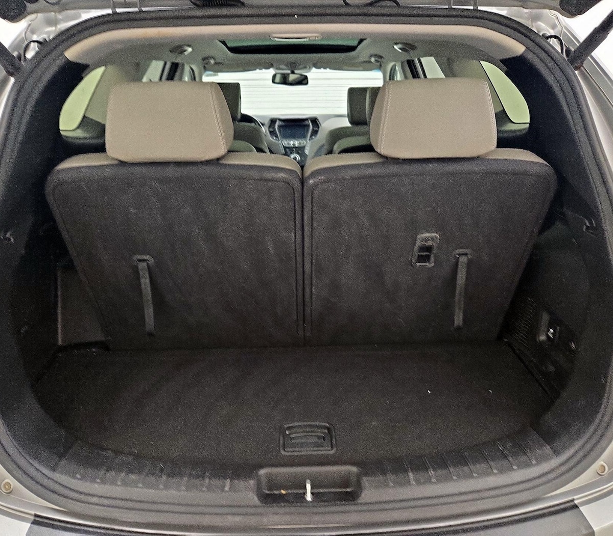 Trunk/Cargo (Seats Up)