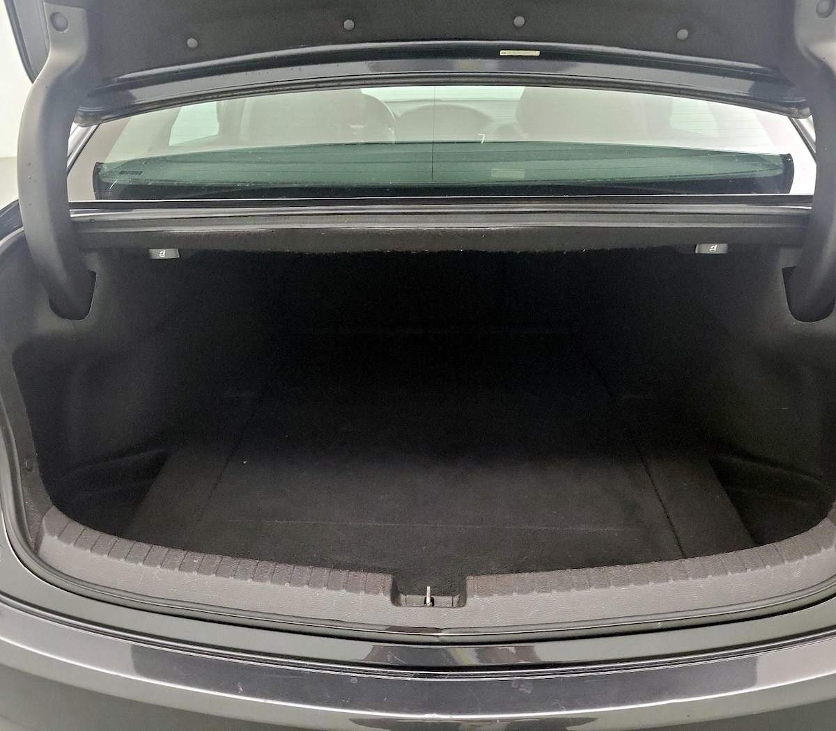 Trunk/Cargo (Seats Up)