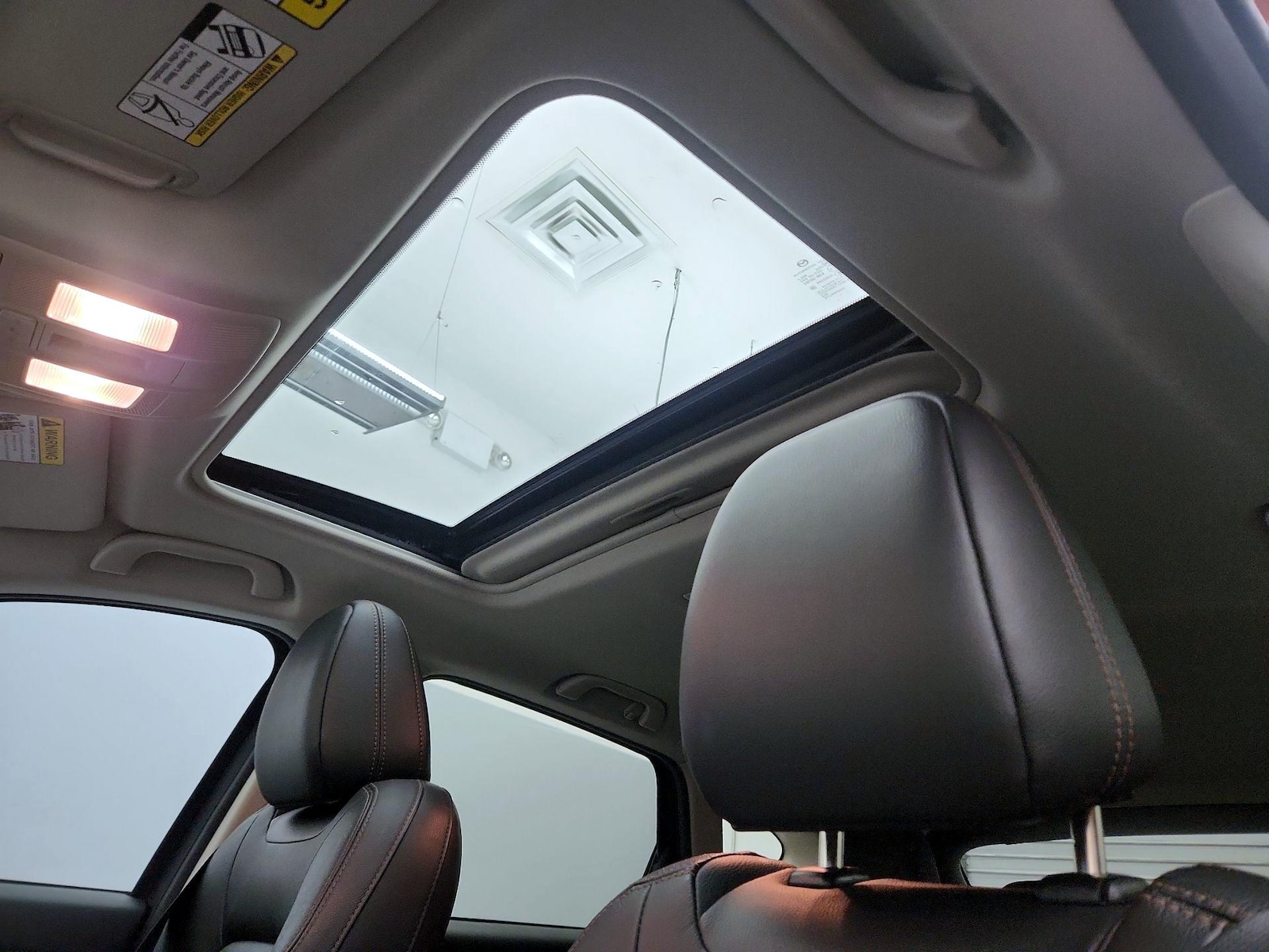 Sunroof(s) & Overhead Airbags