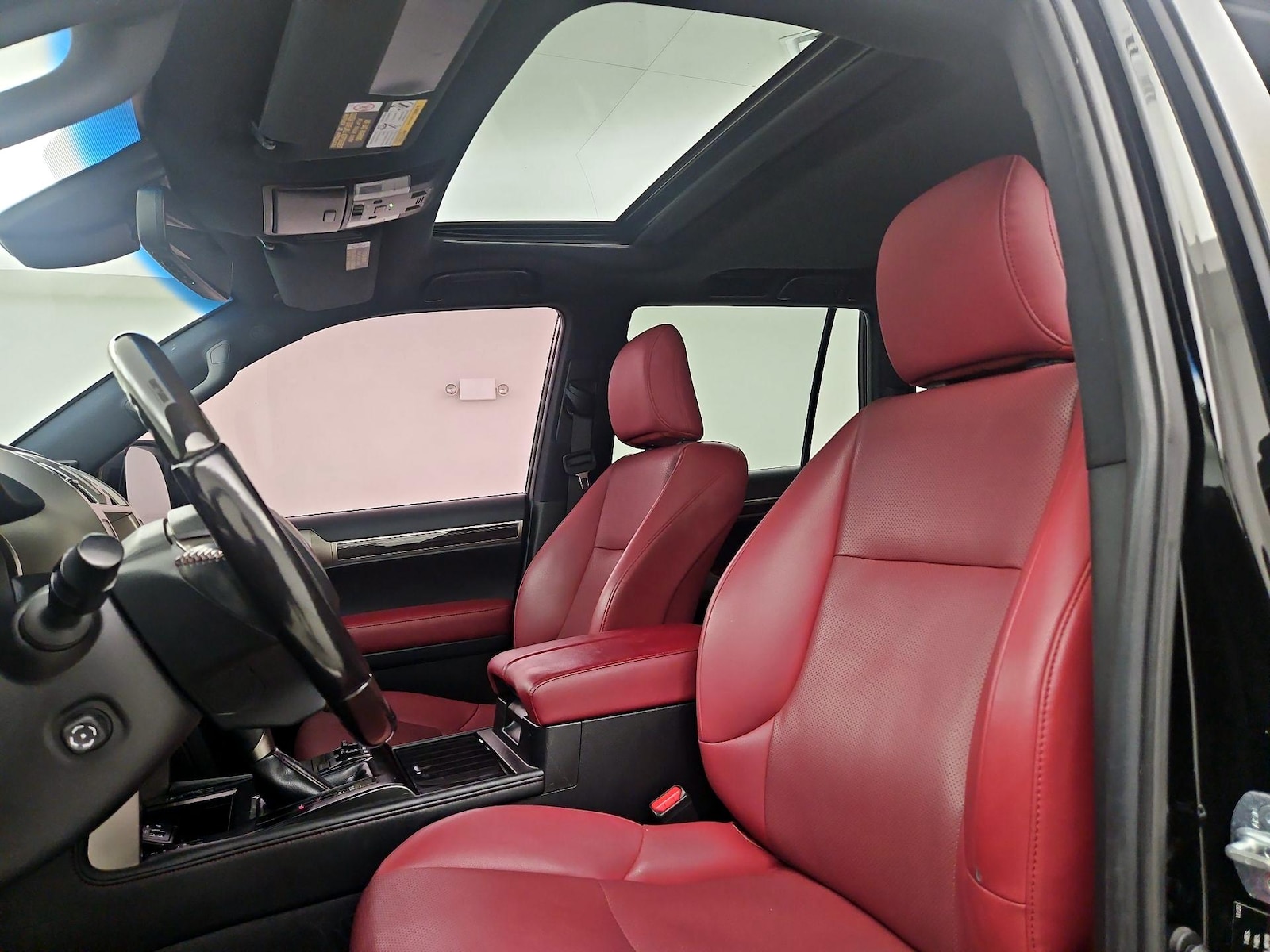 Sunroof(s) & Overhead Airbags