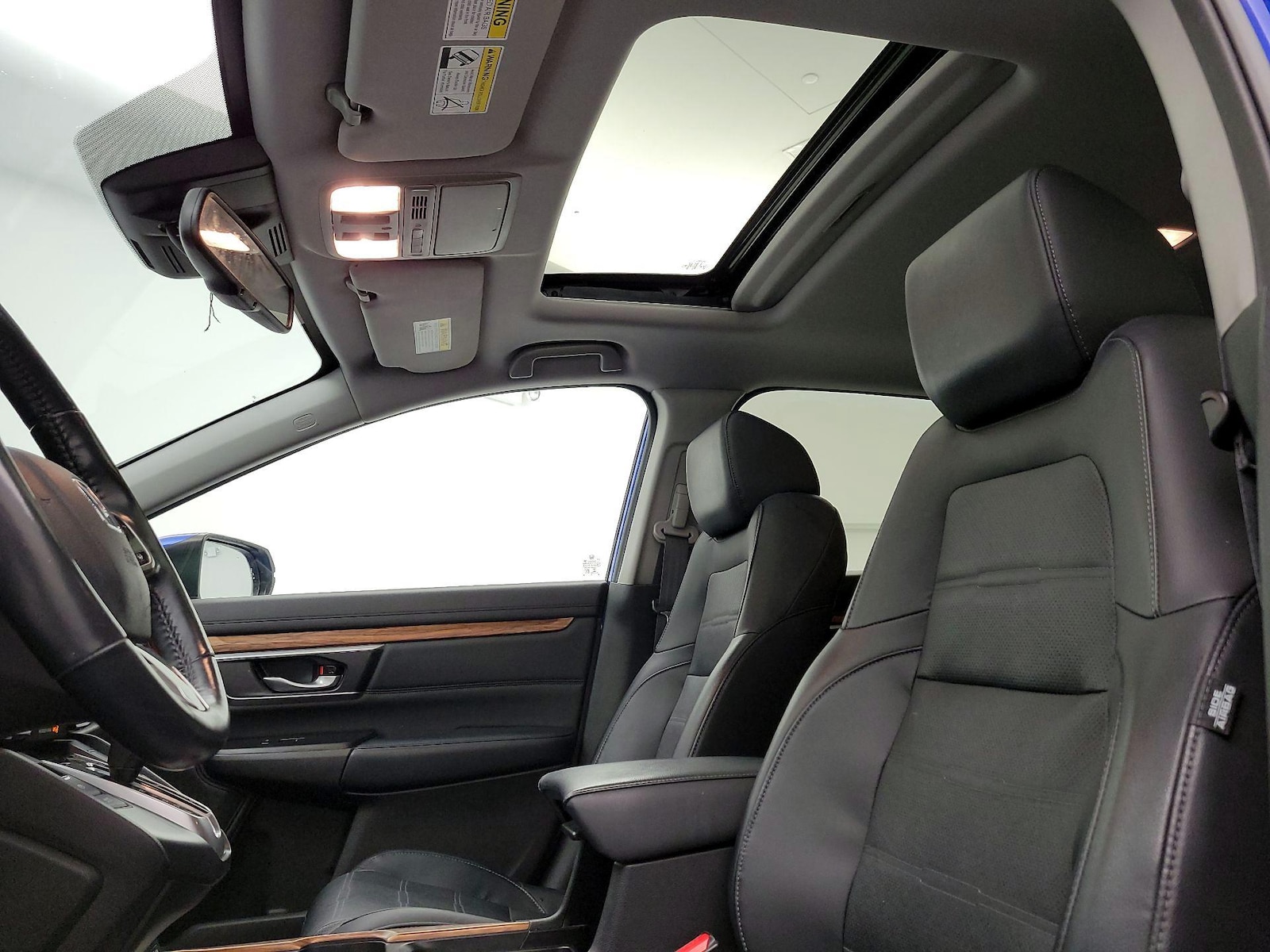 Sunroof(s) & Overhead Airbags