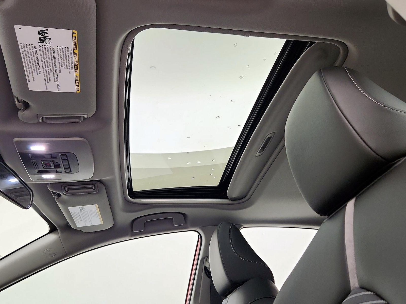 Sunroof(s) & Overhead Airbags