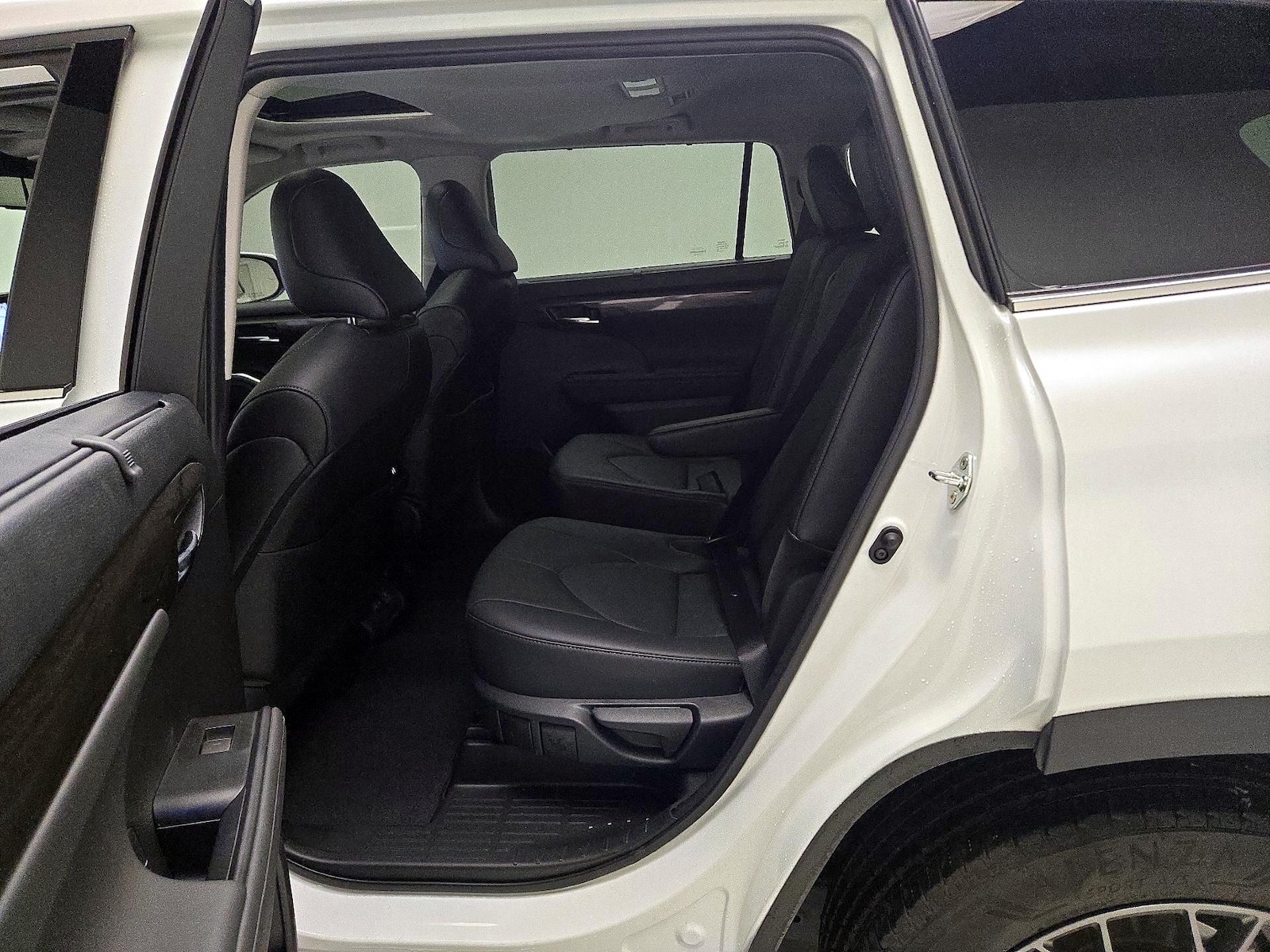 Rear Air Conditioning