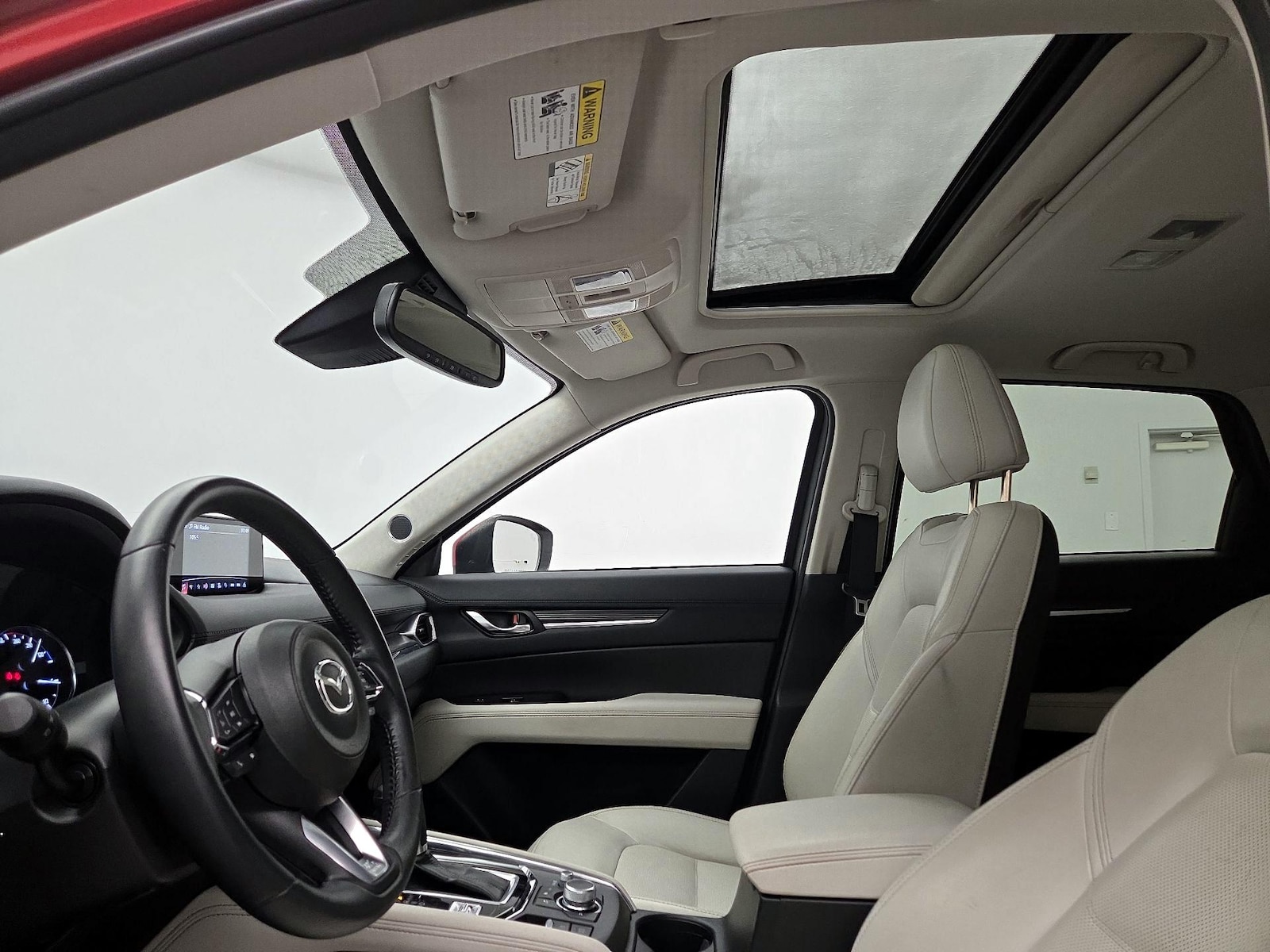 Sunroof(s) & Overhead Airbags