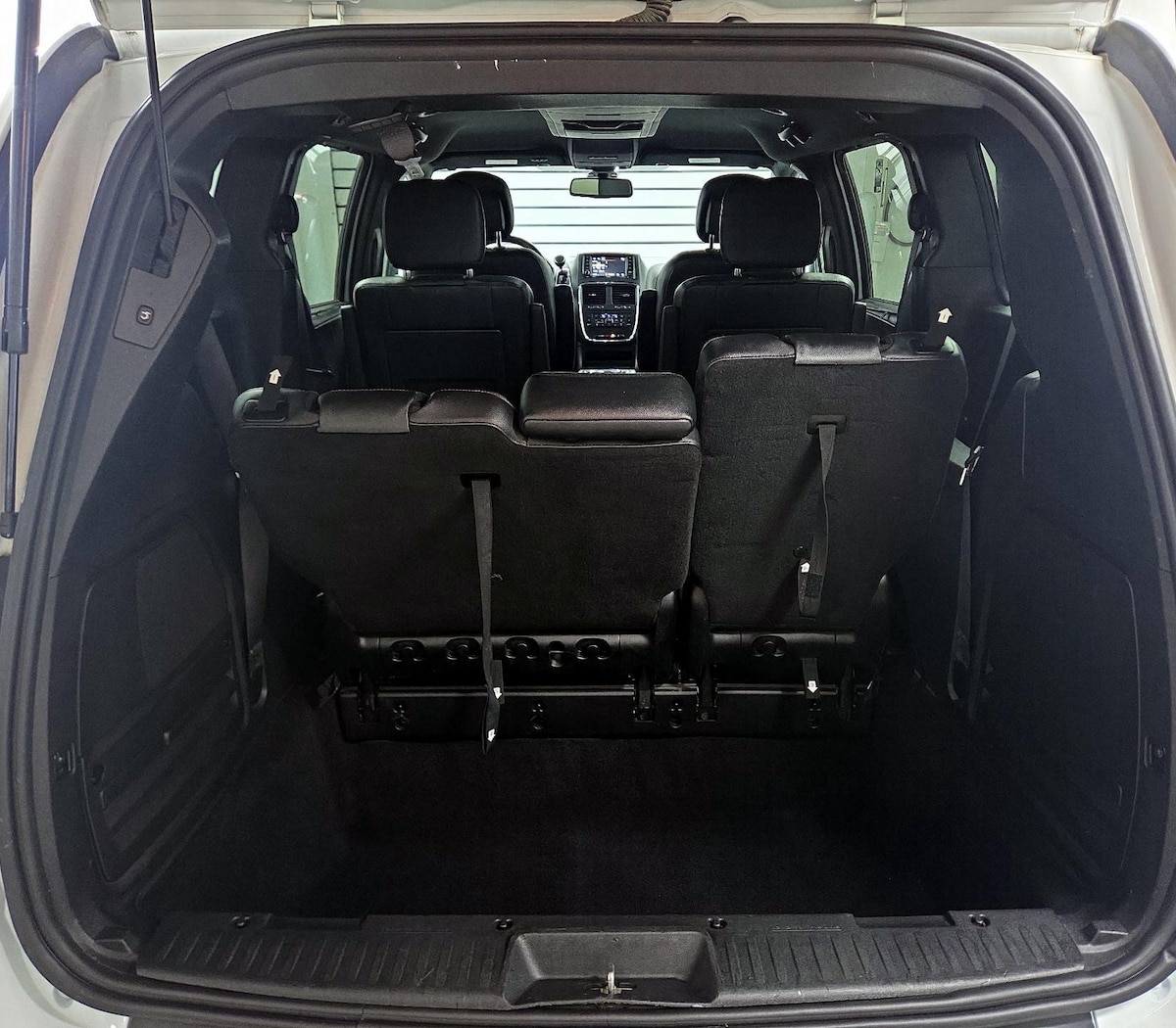 Trunk/Cargo (Seats Up)