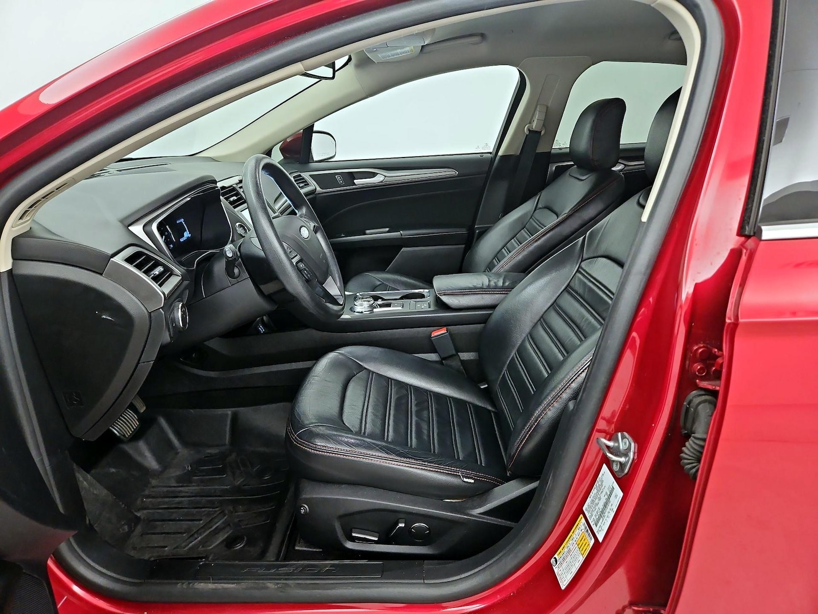 Power Seat(s) & Leather Seats