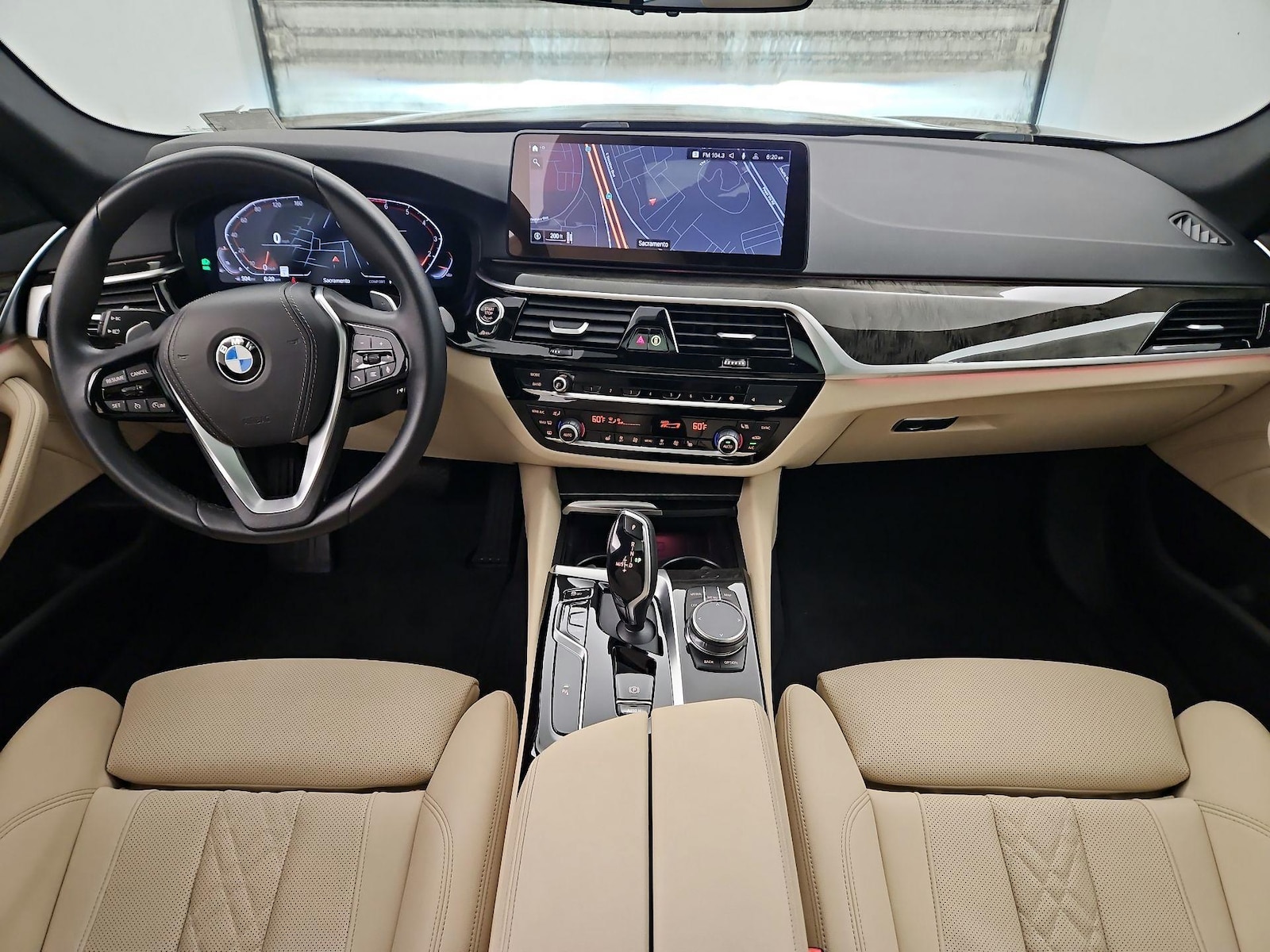 Apple CarPlay® & Android Auto™