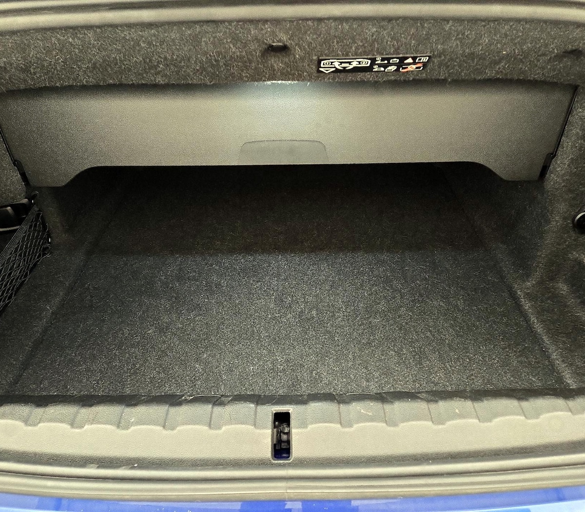 Trunk/Cargo (Seats Up)