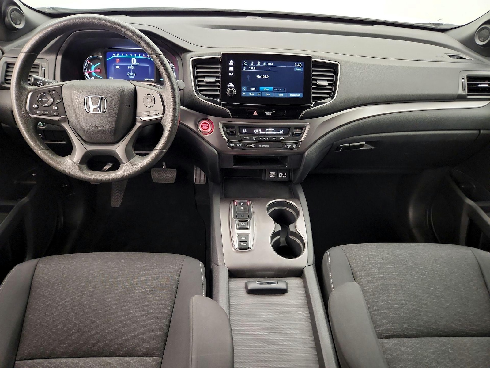 Apple CarPlay® & Android Auto™