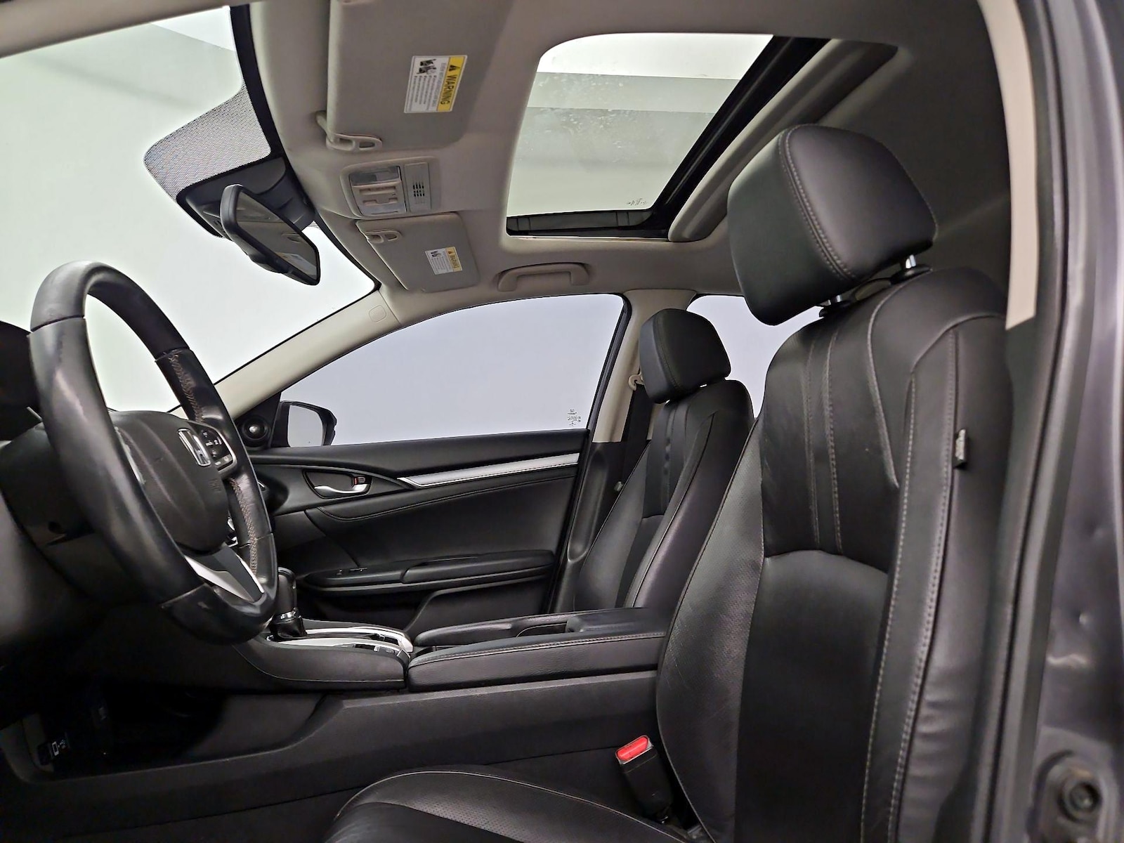 Sunroof(s) & Overhead Airbags