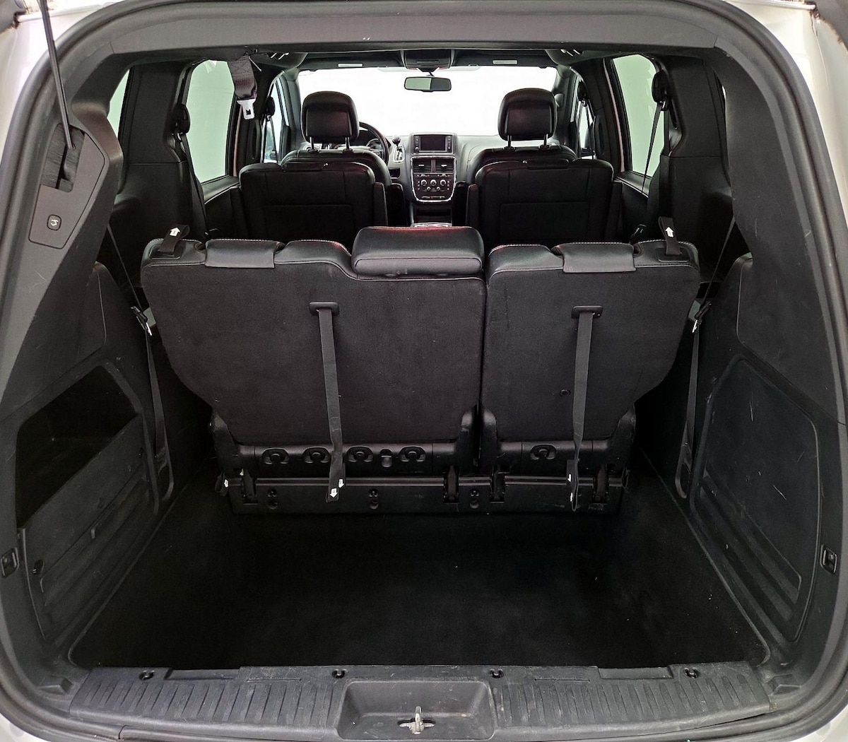 Trunk/Cargo (Seats Up)