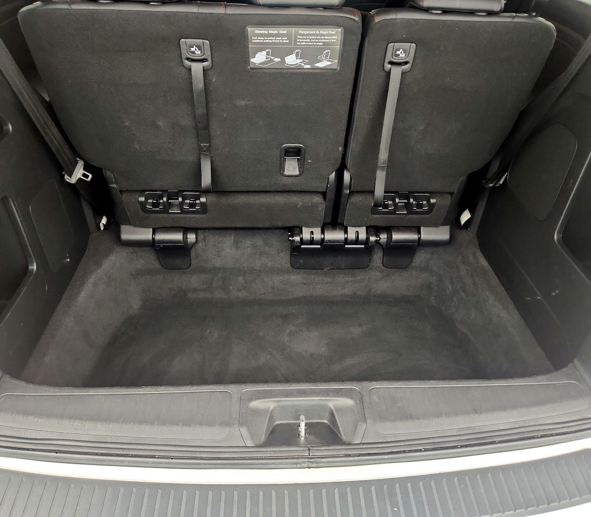 Trunk/Cargo (Seats Up)