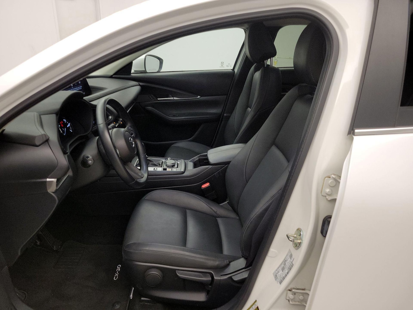 Side Airbags & Leatherette Seats