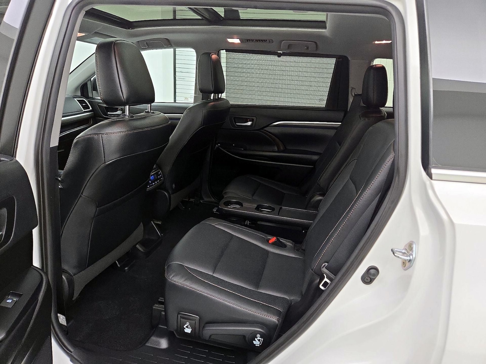 Rear Air Conditioning
