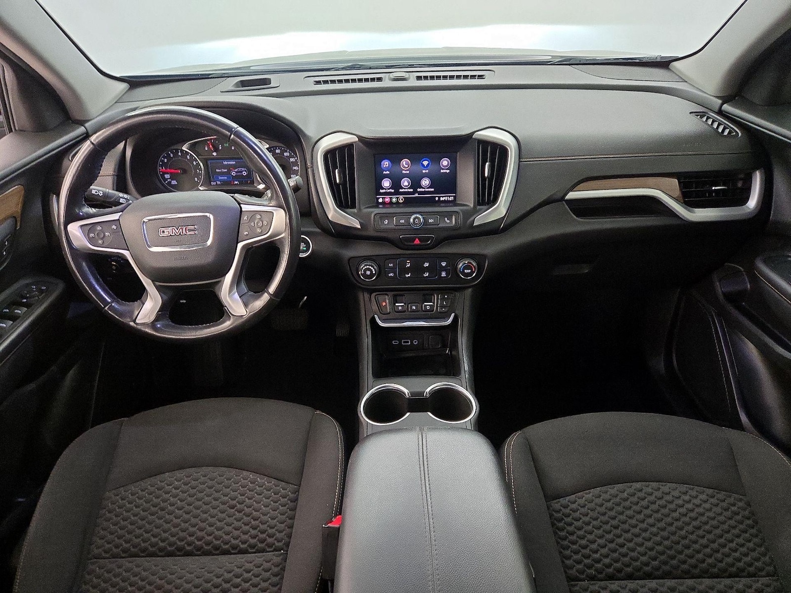 Apple CarPlay® & Android Auto™