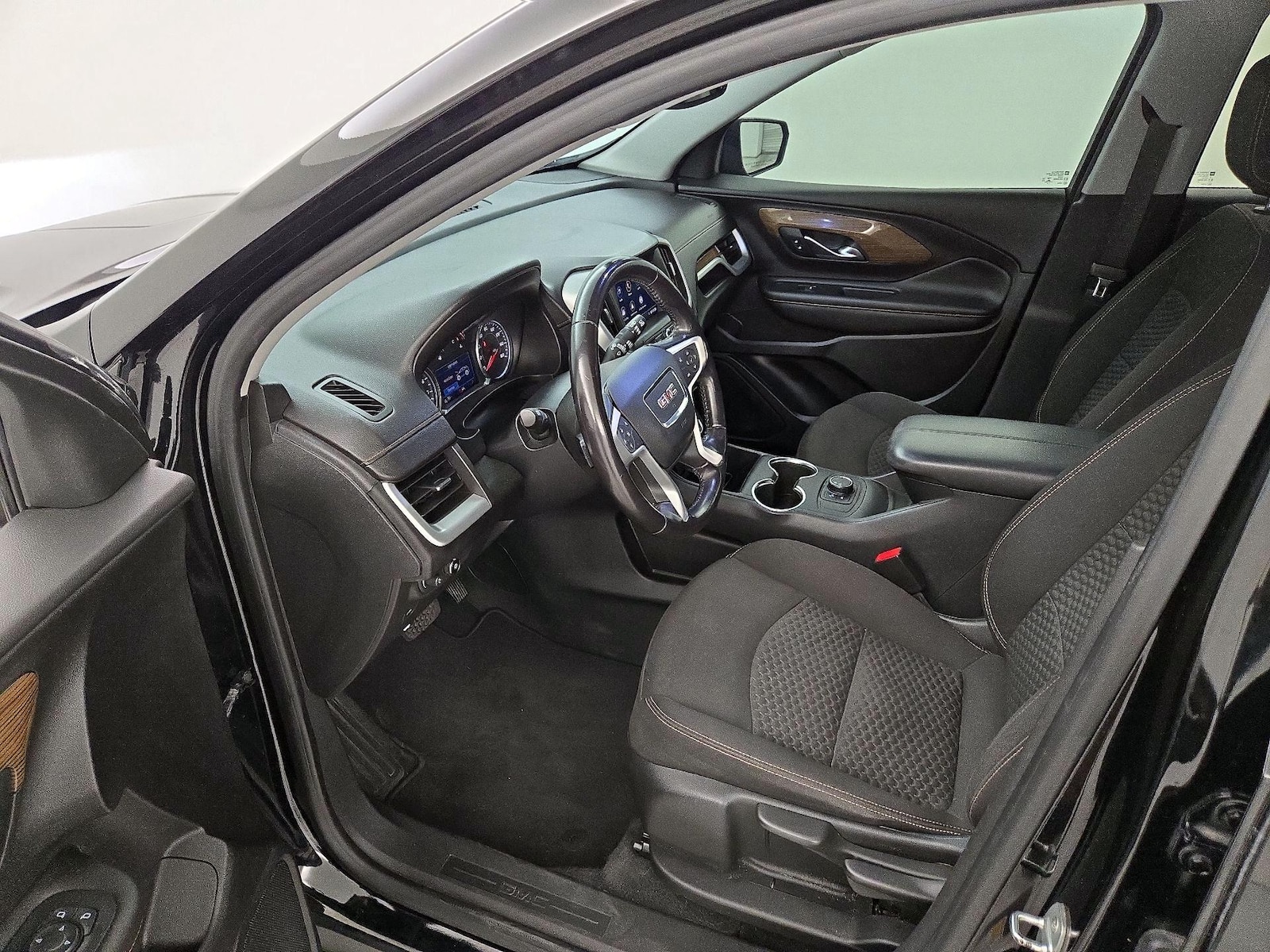 Power Seat(s) & Side Airbags