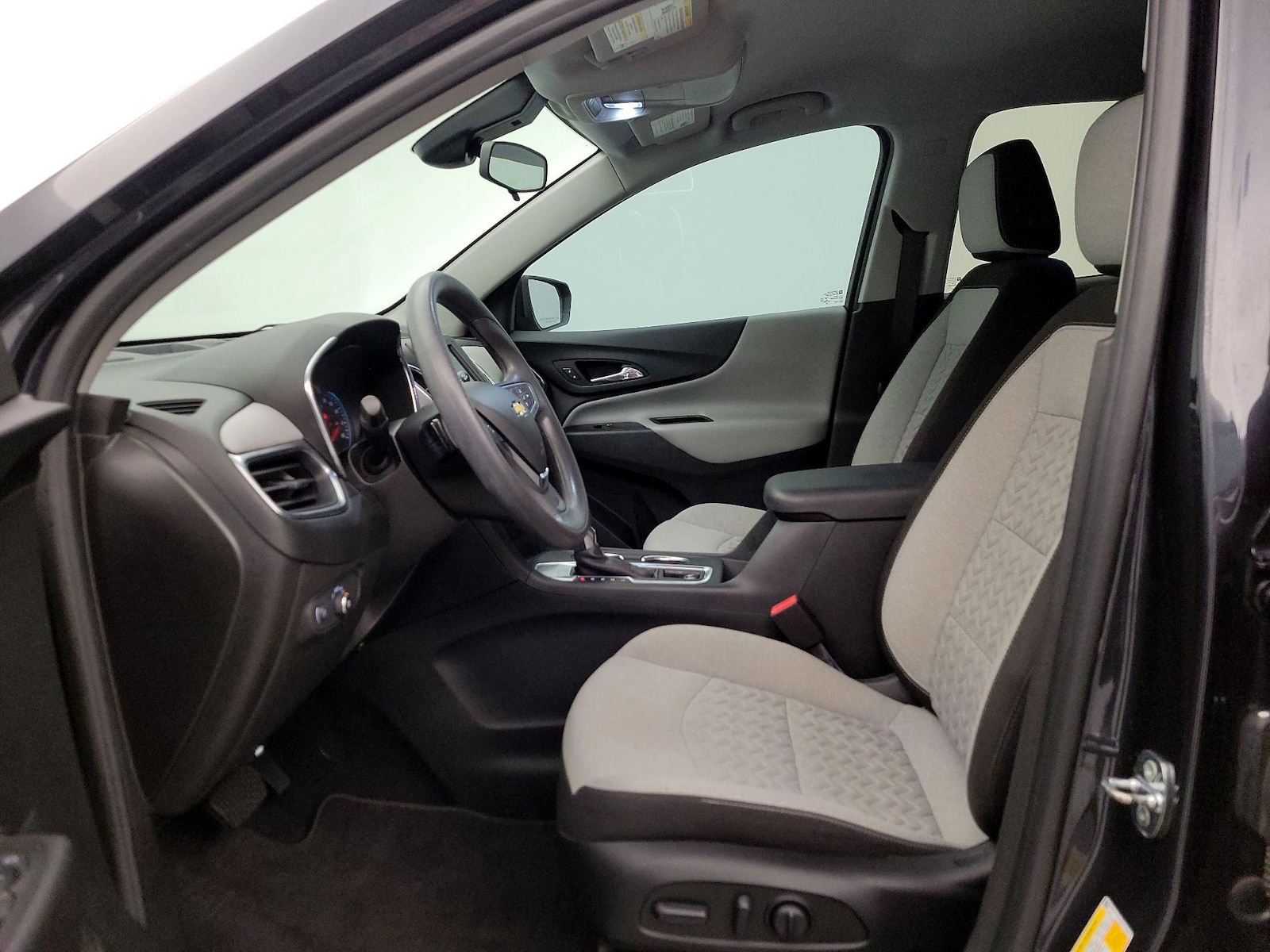 Power Seat(s) & Side Airbags