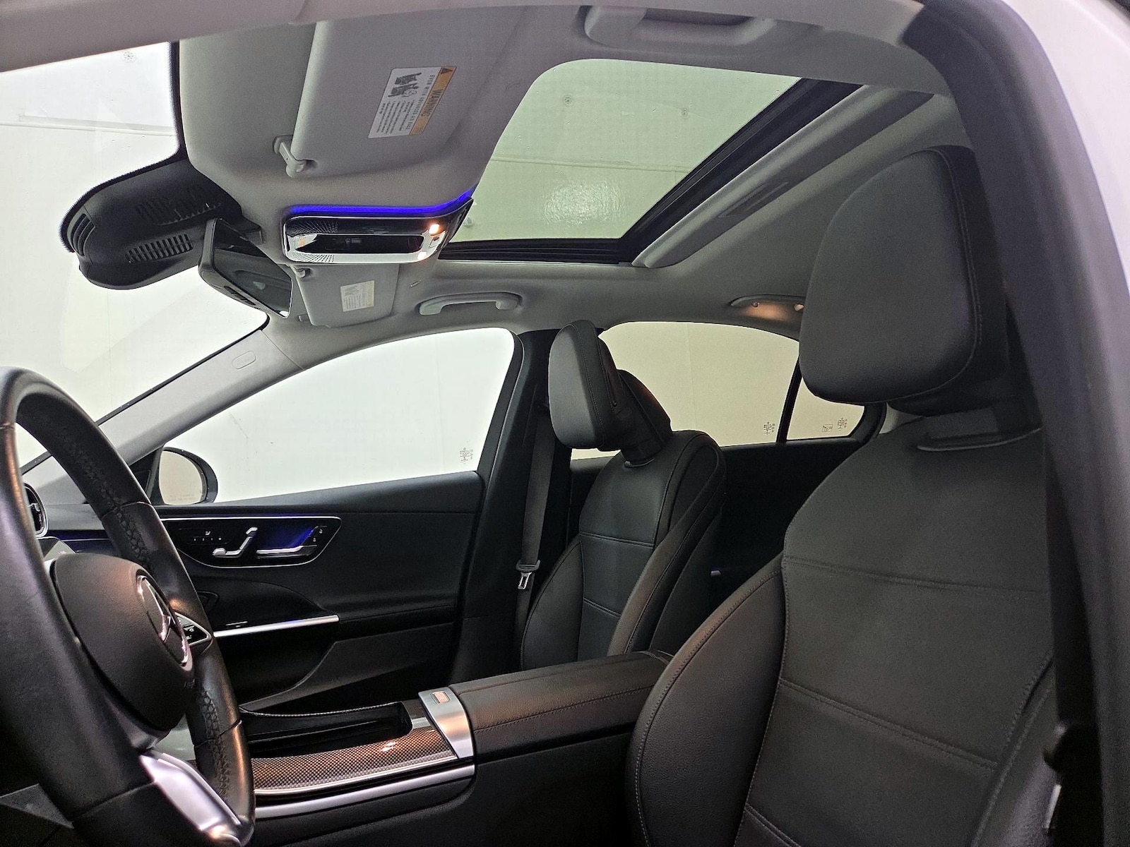 Sunroof(s) & Overhead Airbags