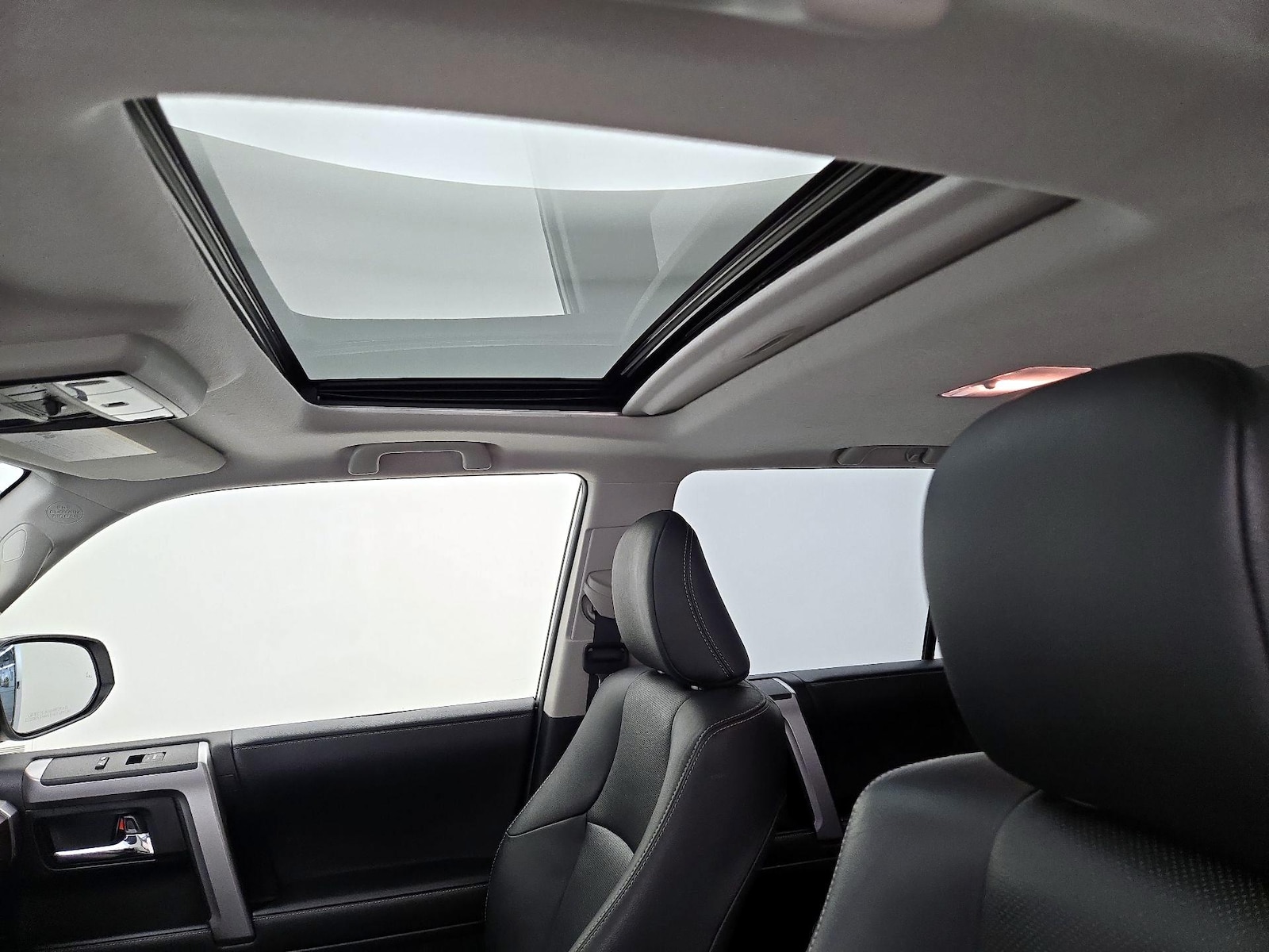 Sunroof(s) & Overhead Airbags