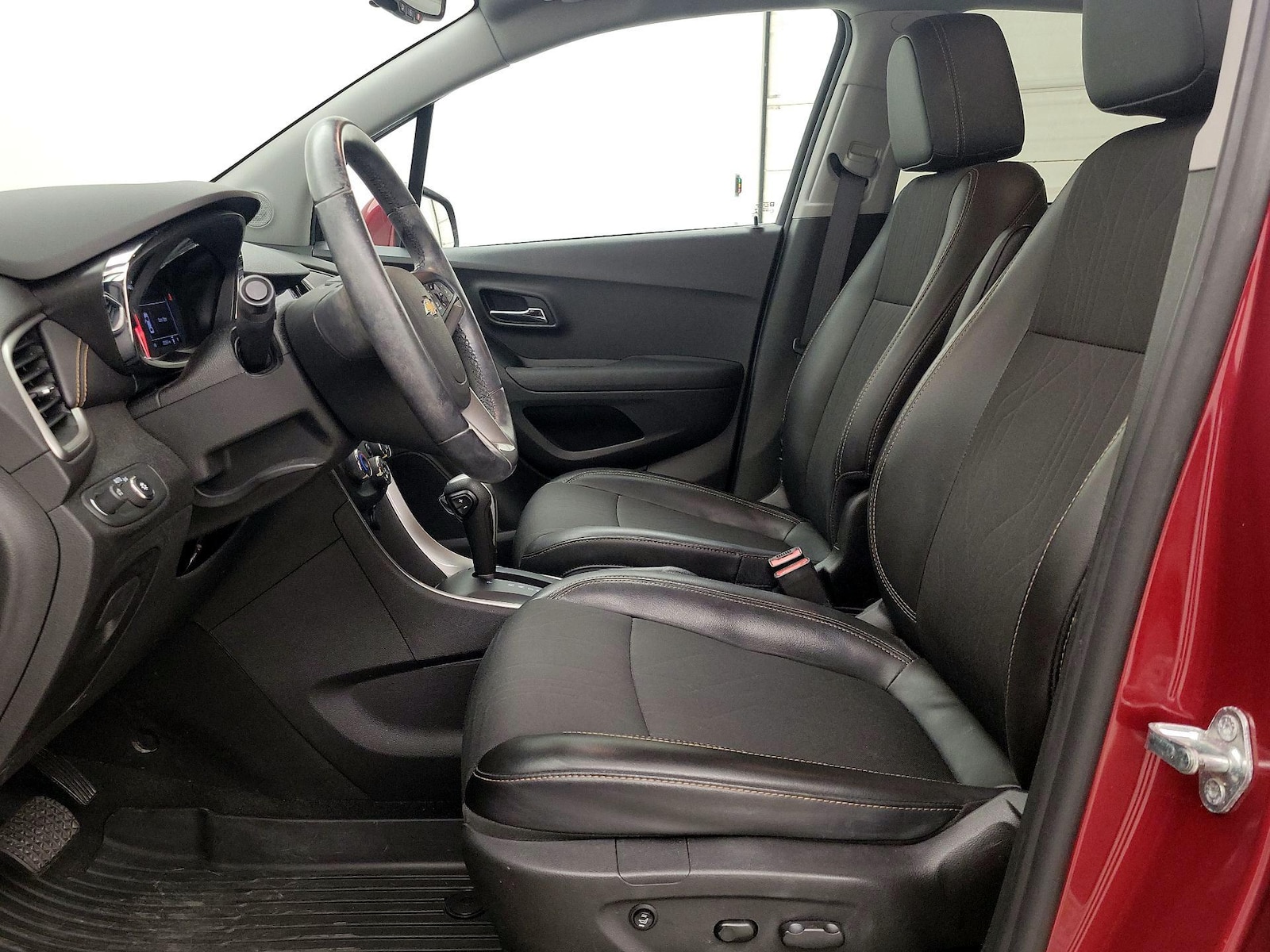 Power Seat(s) & Side Airbags