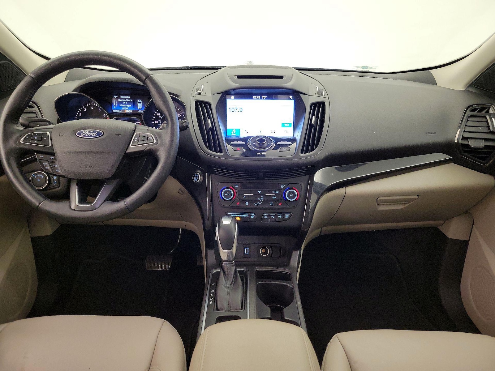 Apple CarPlay® & Android Auto™