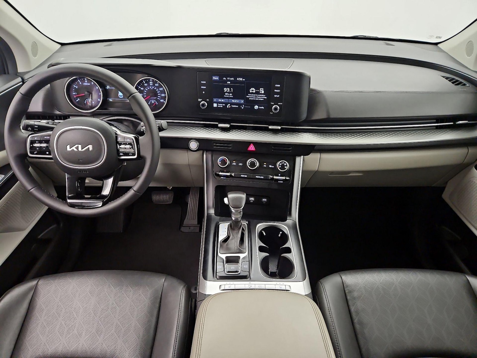 Apple CarPlay® & Android Auto™