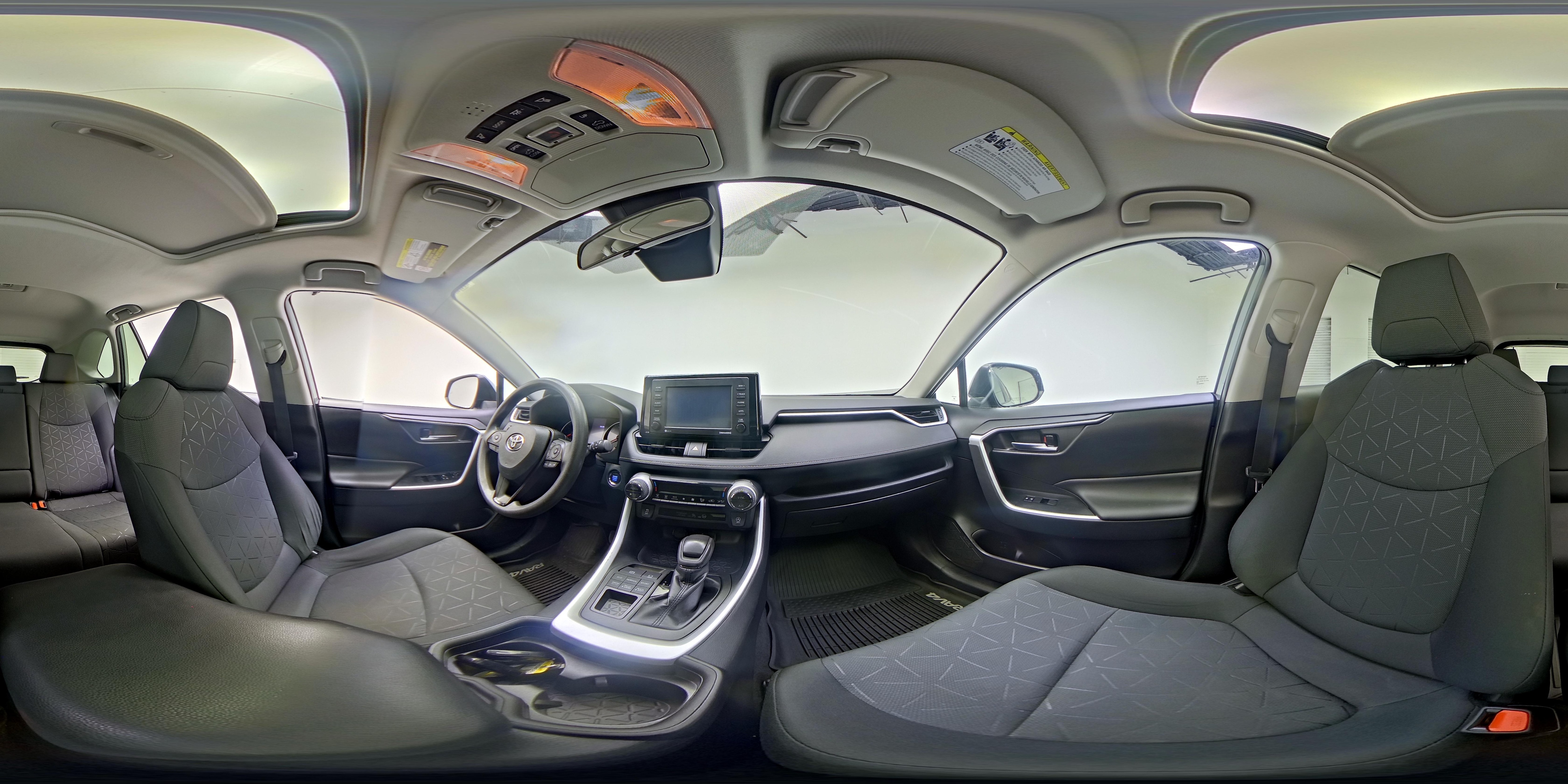 2020 Toyota RAV4 XLE - Photo 24