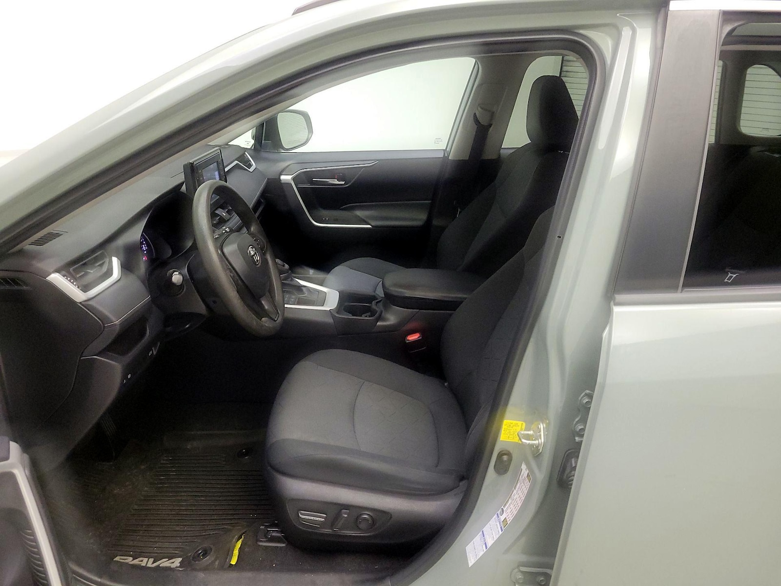 Power Seat(s) & Side Airbags