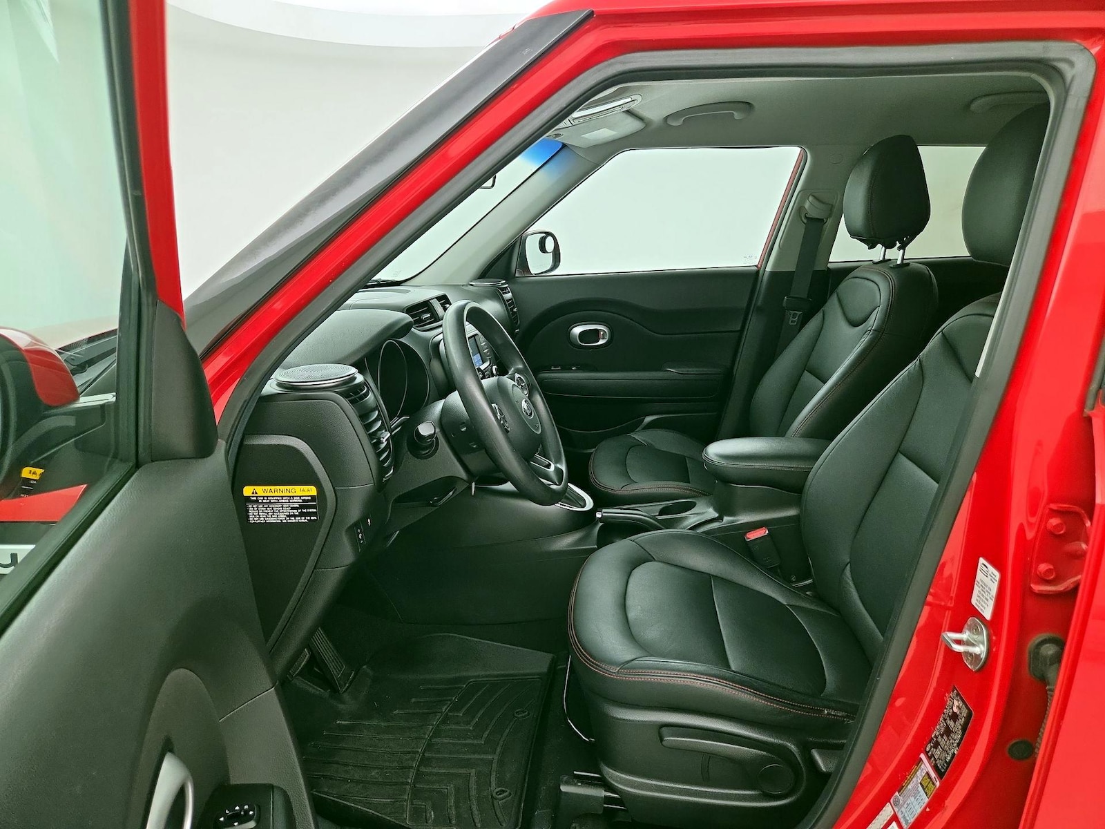 Side Airbags & Leatherette Seats