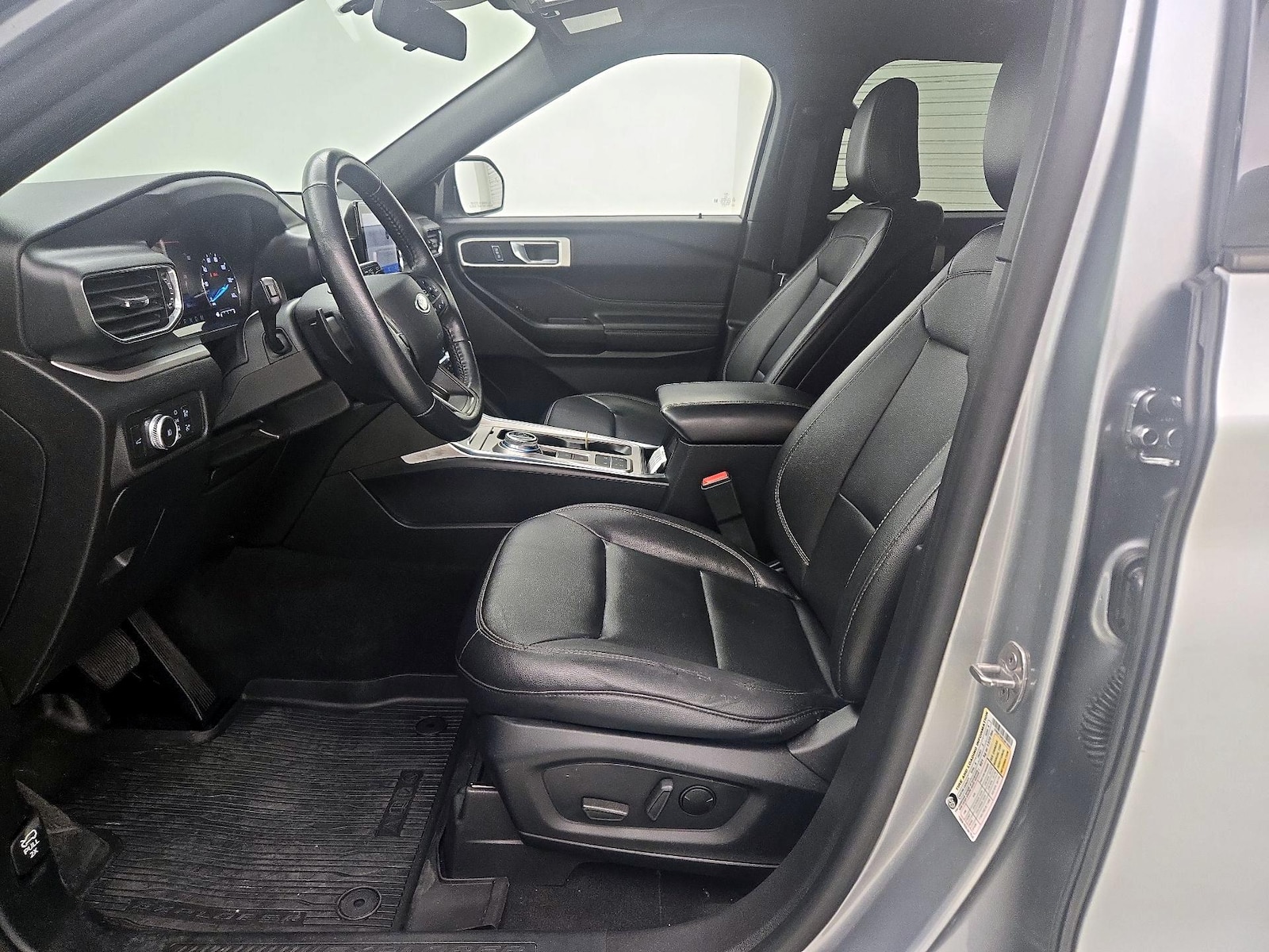 Power Seat(s) & Side Airbags