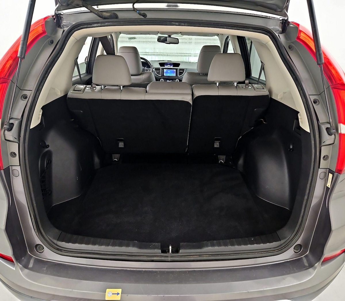 Trunk/Cargo (Seats Up)