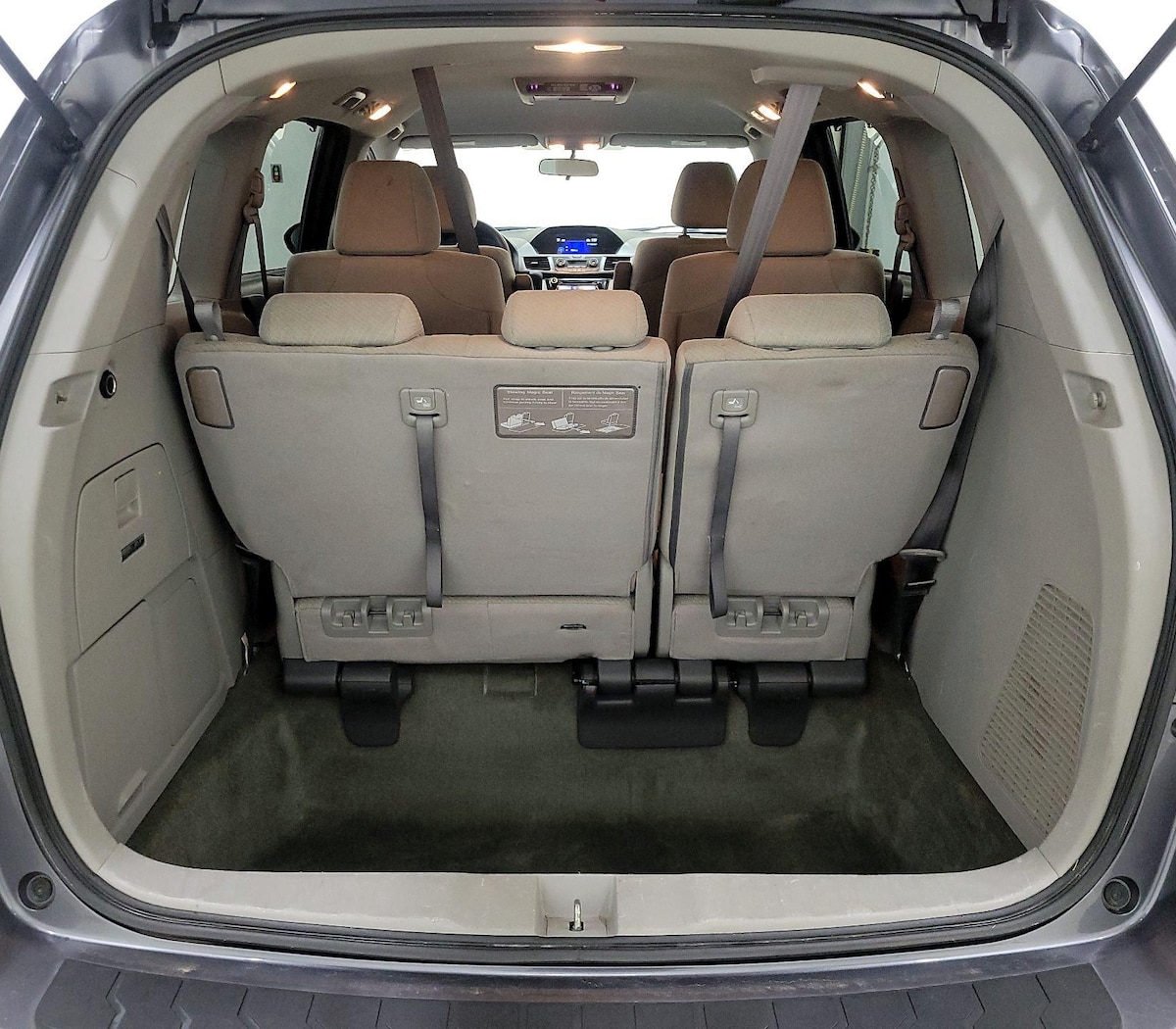 Trunk/Cargo (Seats Up)