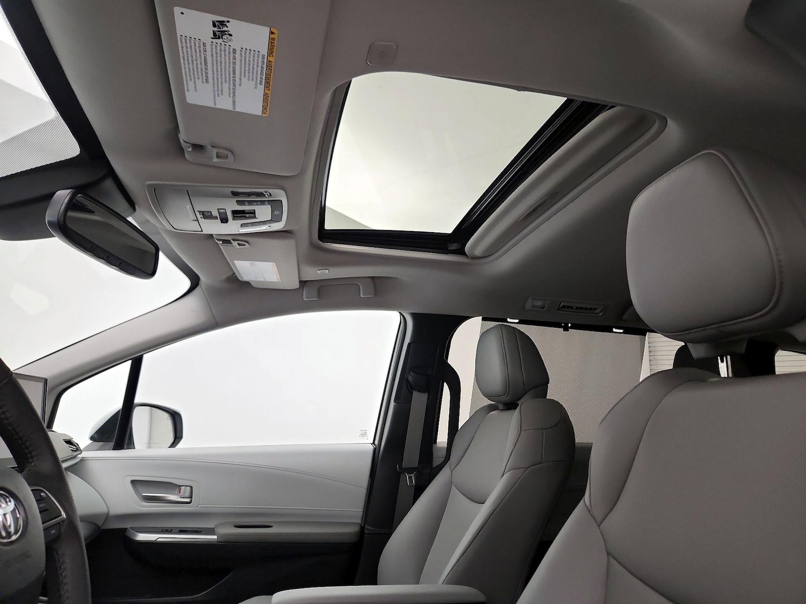 Sunroof(s) & Overhead Airbags