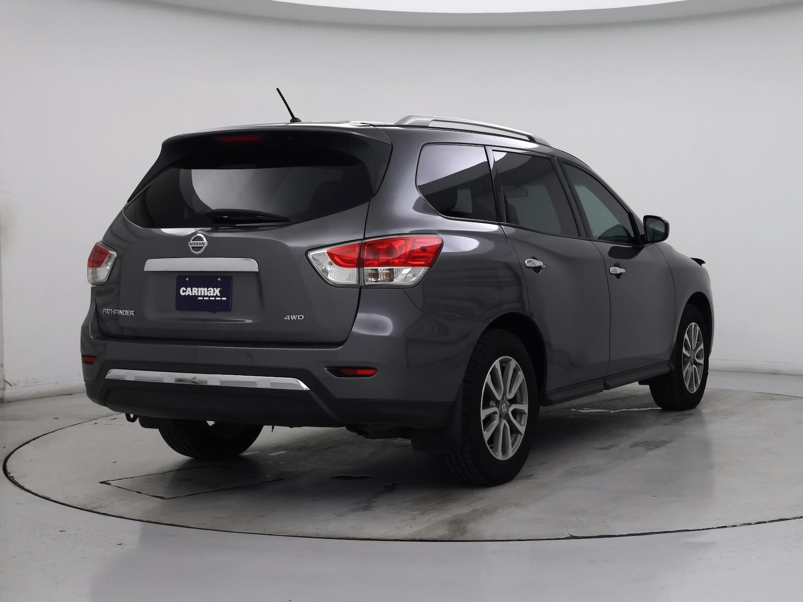2015 Nissan Pathfinder S - Photo 9